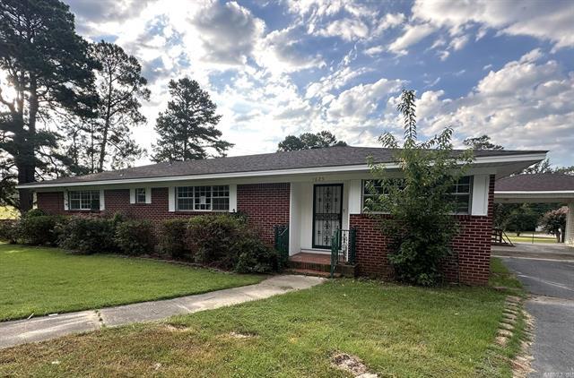 1625  Circle  Malvern, AR