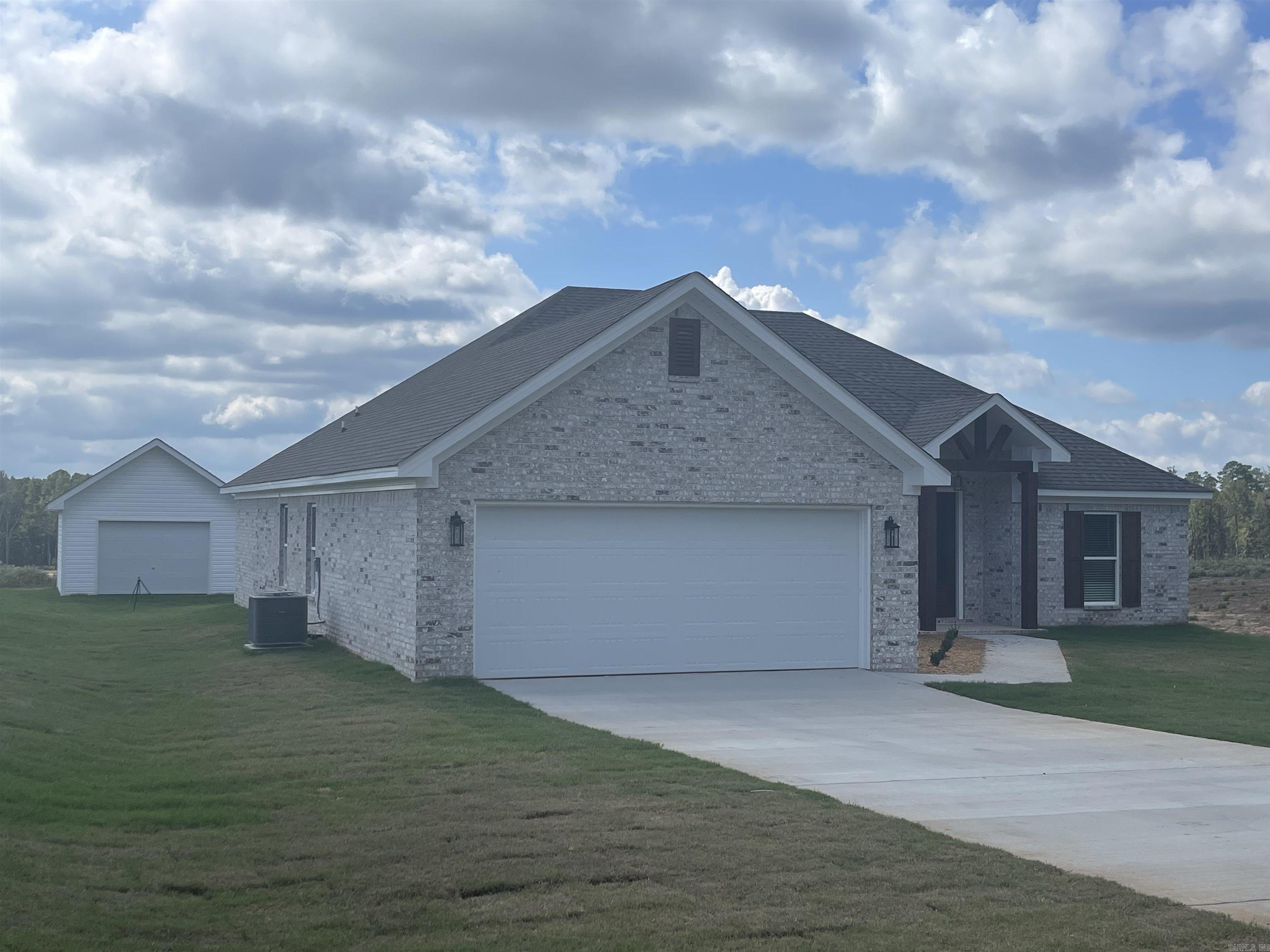10707 W Miller Sardis  Bauxite, AR