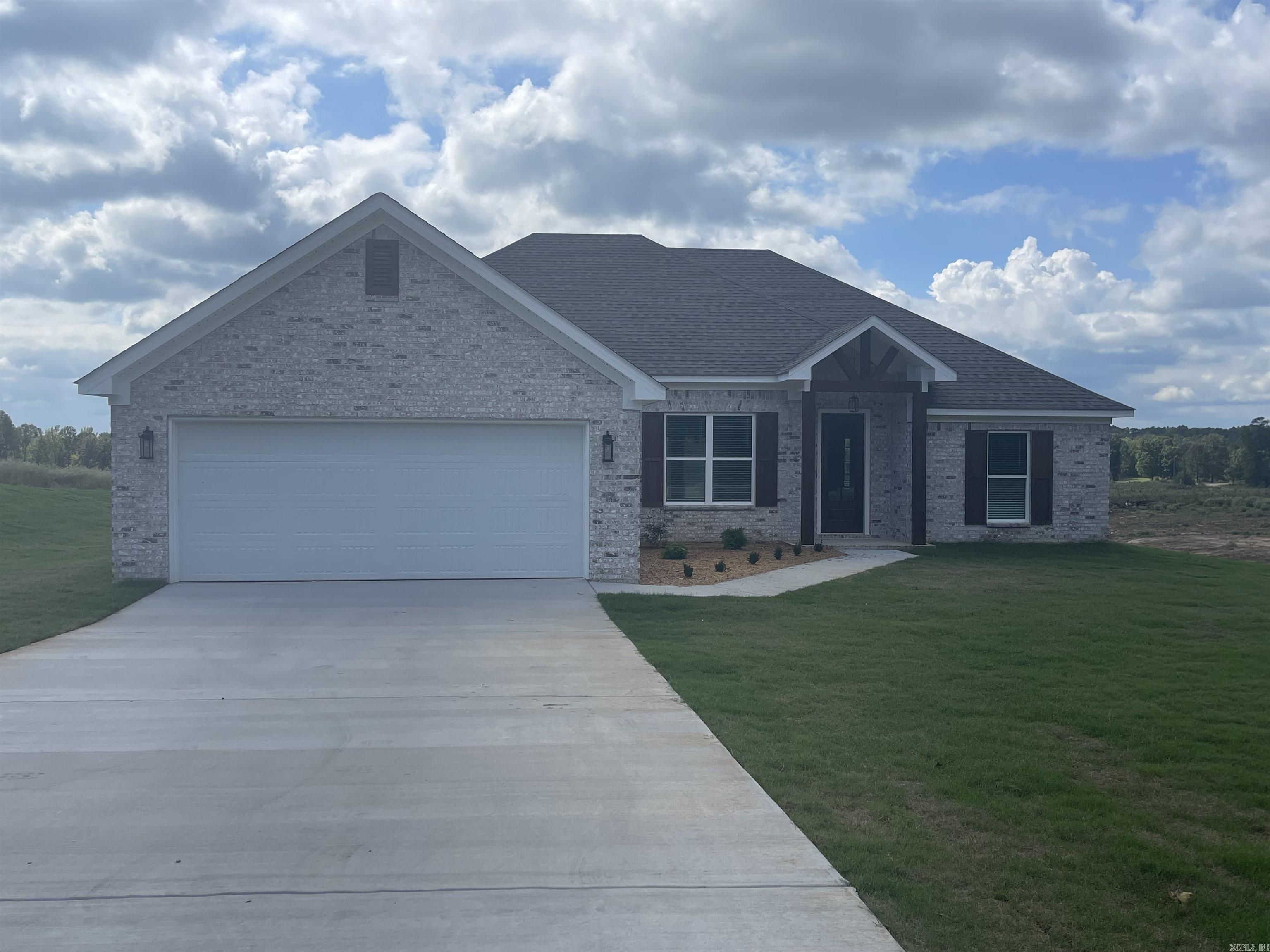 10707 W Miller Sardis  Bauxite, AR