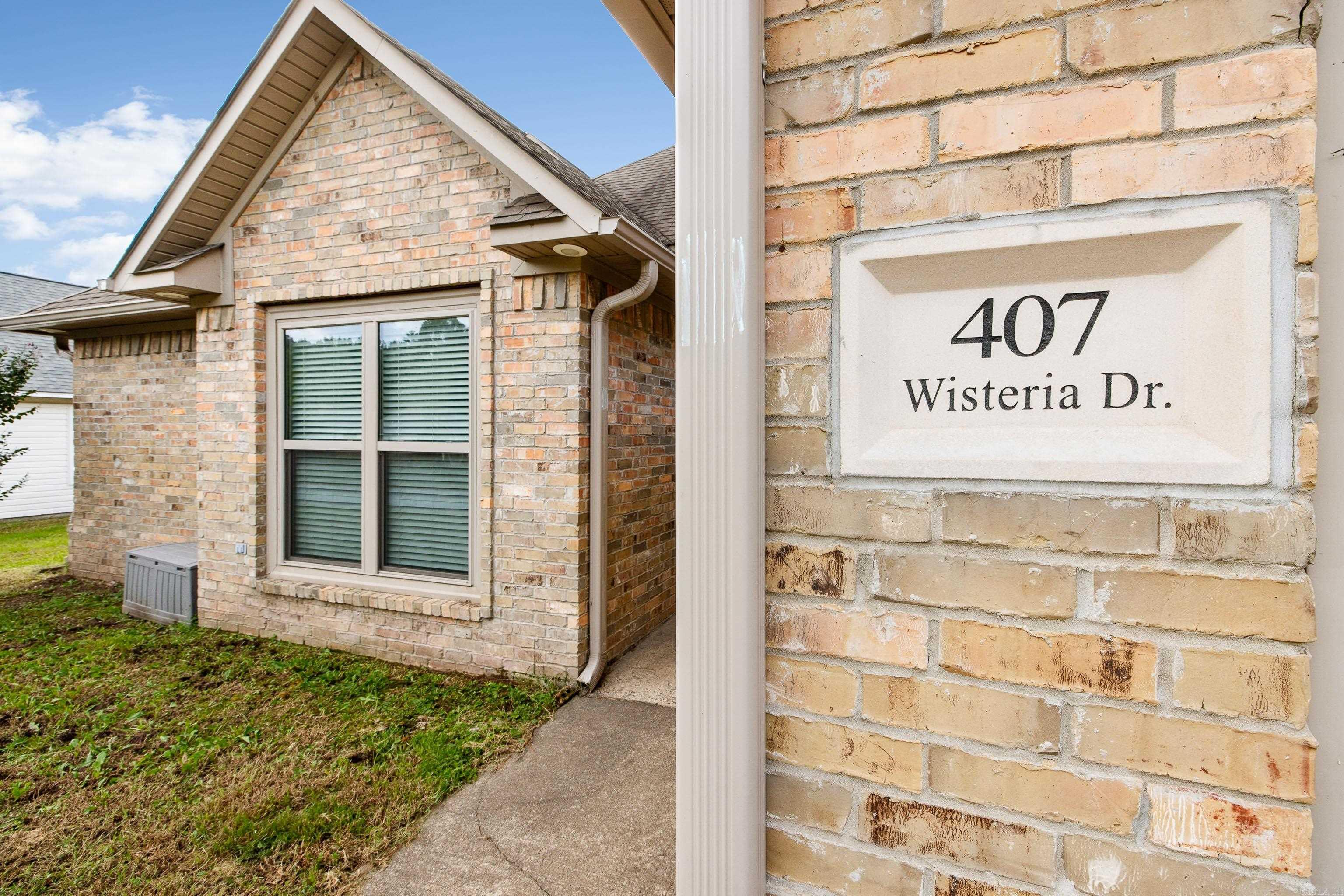 407 Wisteria  Bauxite, AR