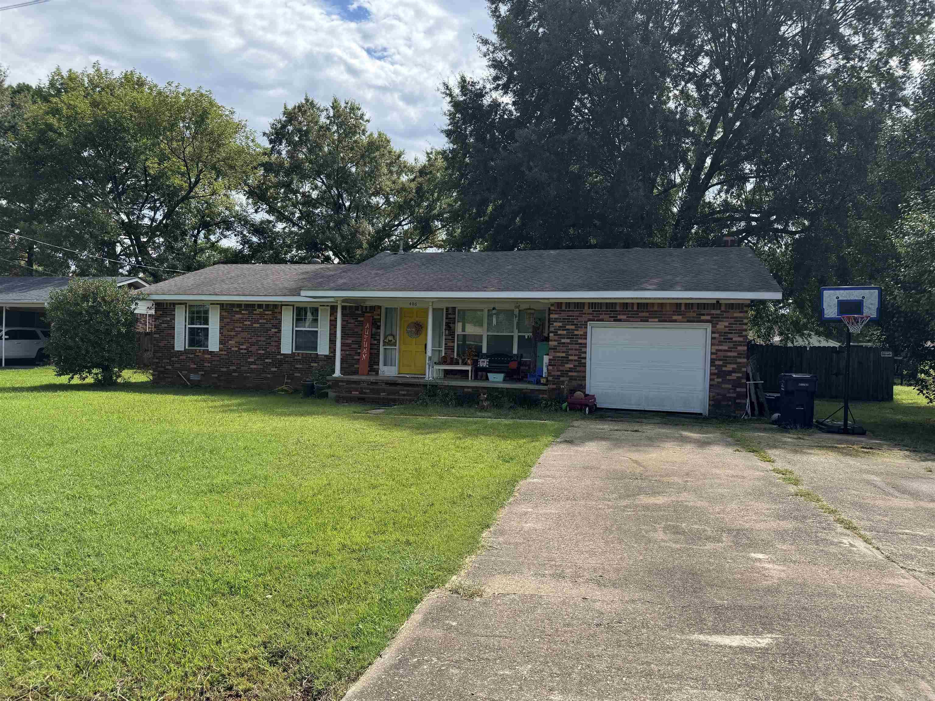 406 NE 6TH  Atkins, AR
