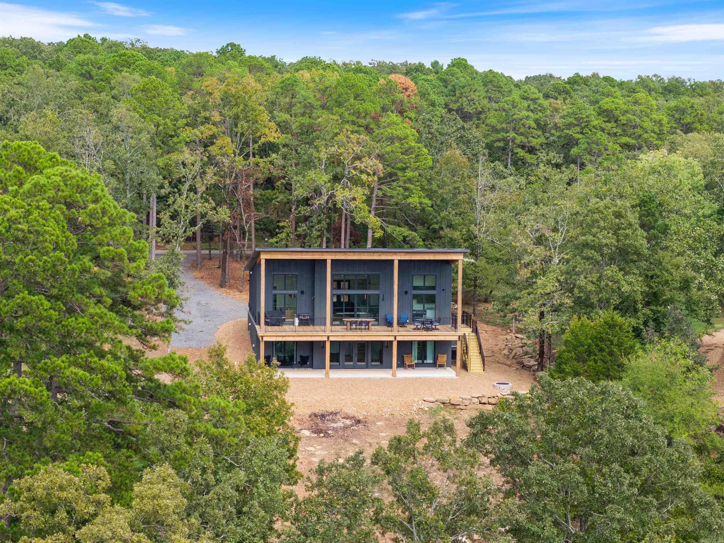 370 Island Shores Dr.  Drasco, AR