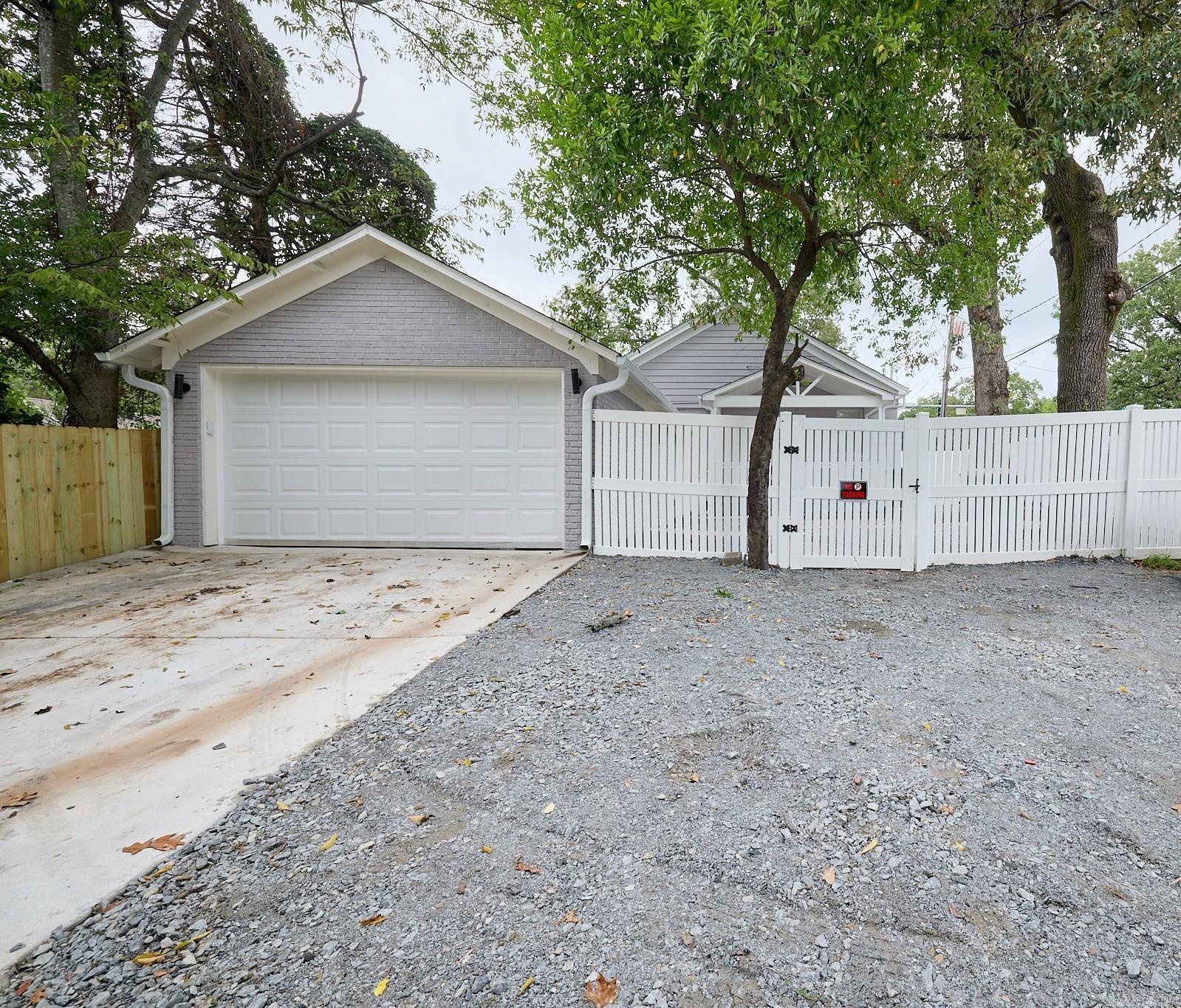 5101 Lee Avenue  Little Elm, AR