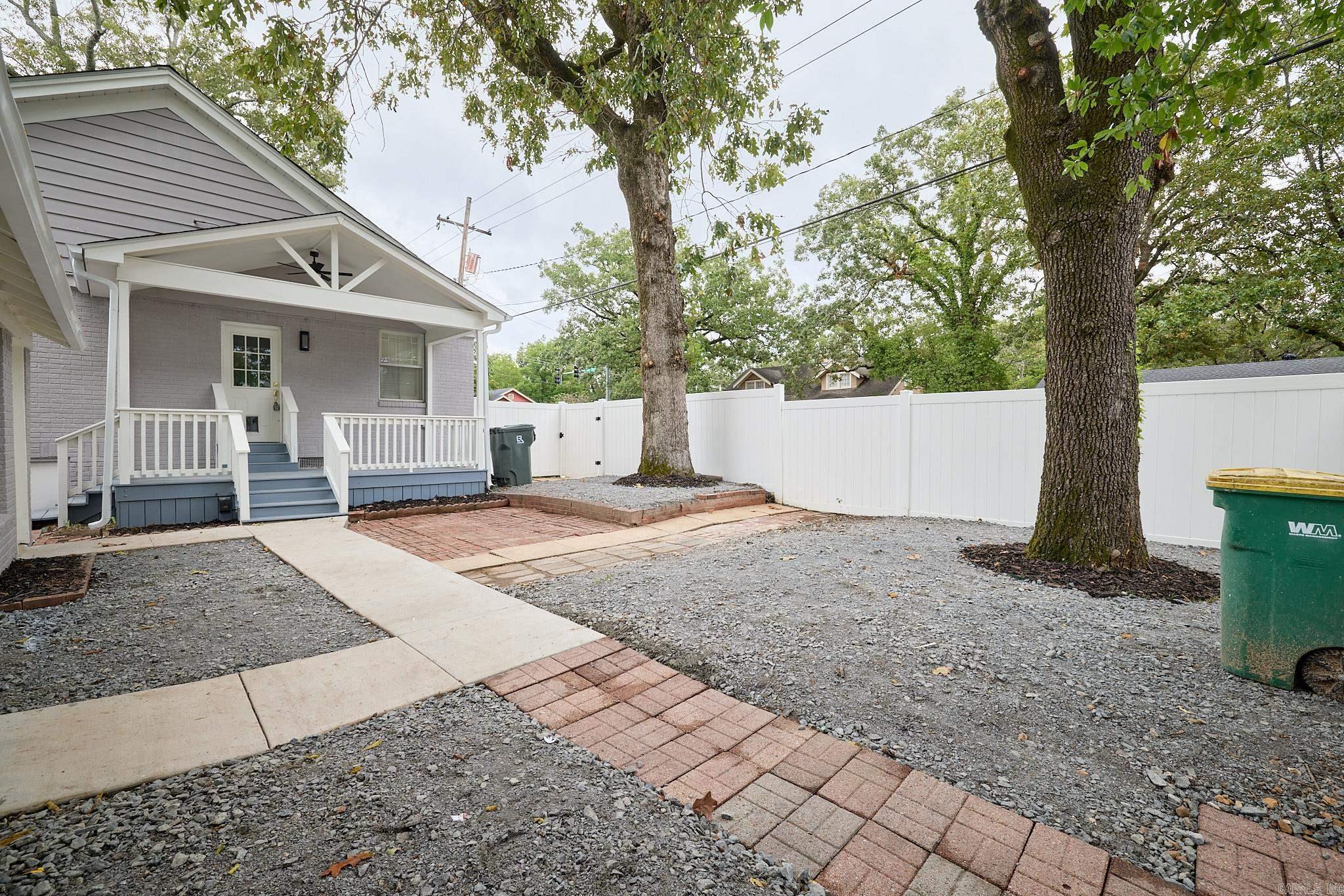 5101 Lee Avenue  Little Elm, AR