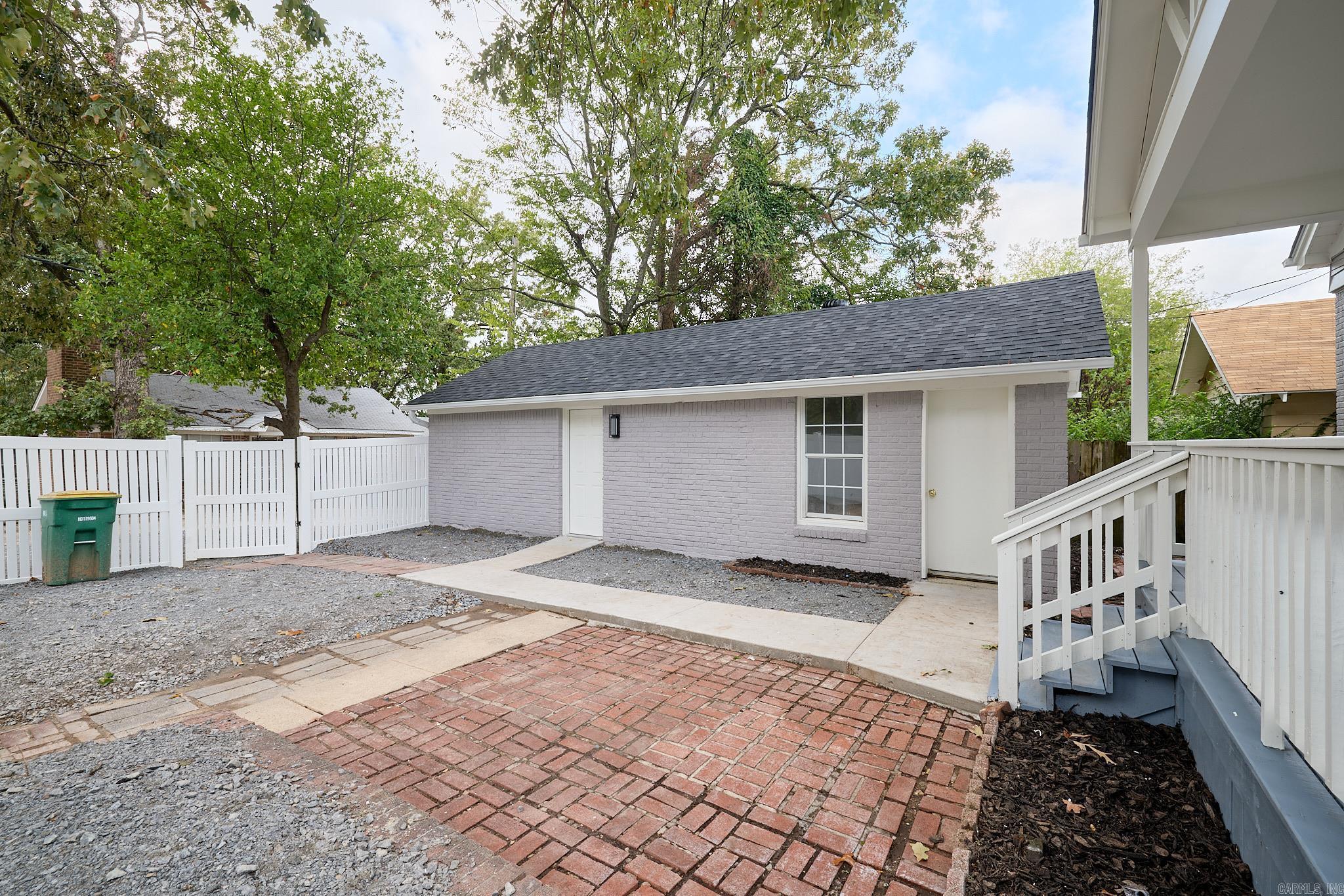5101 Lee Avenue  Little Elm, AR