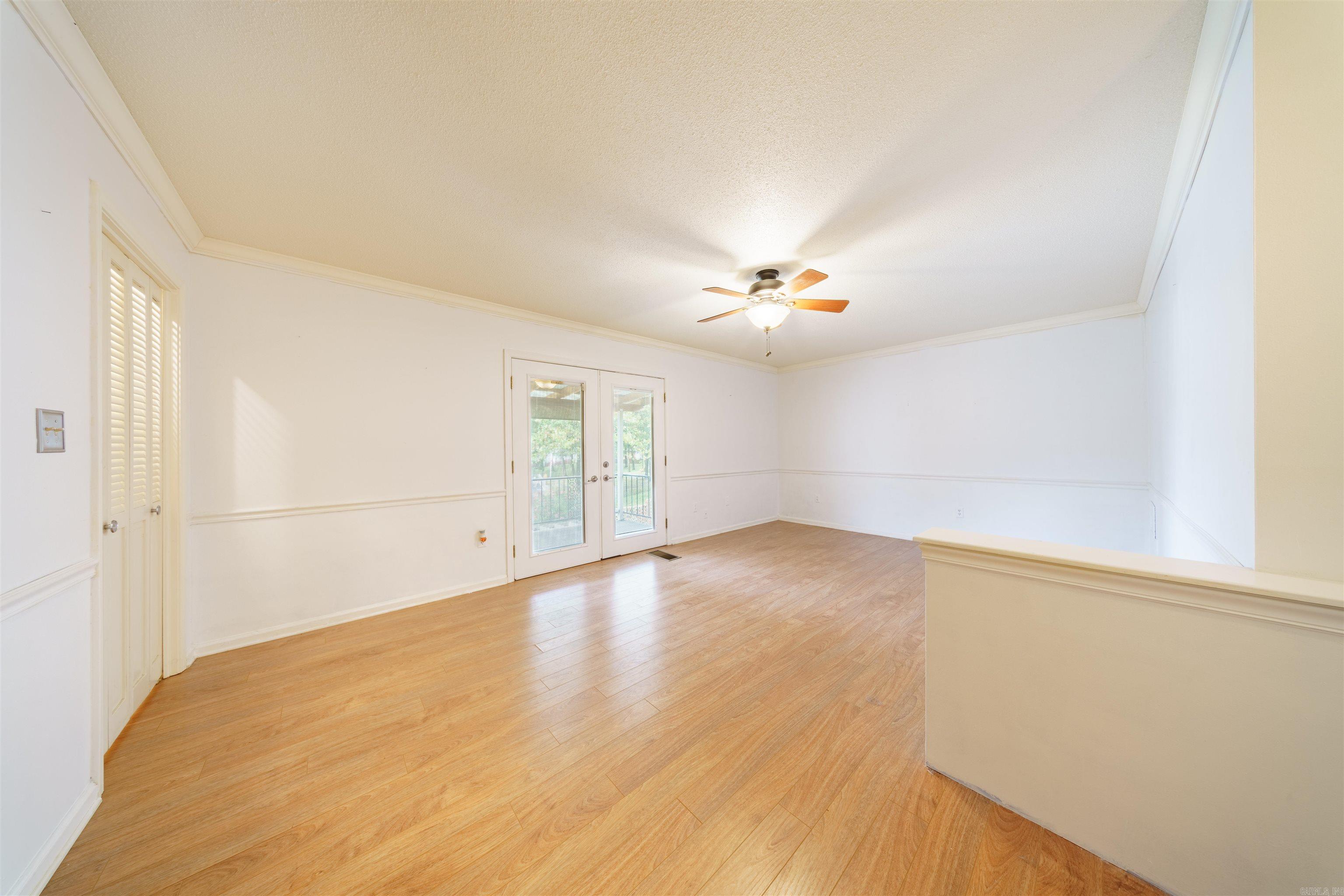 211 S Nightingale Dr  Horseshoe Bend, AR