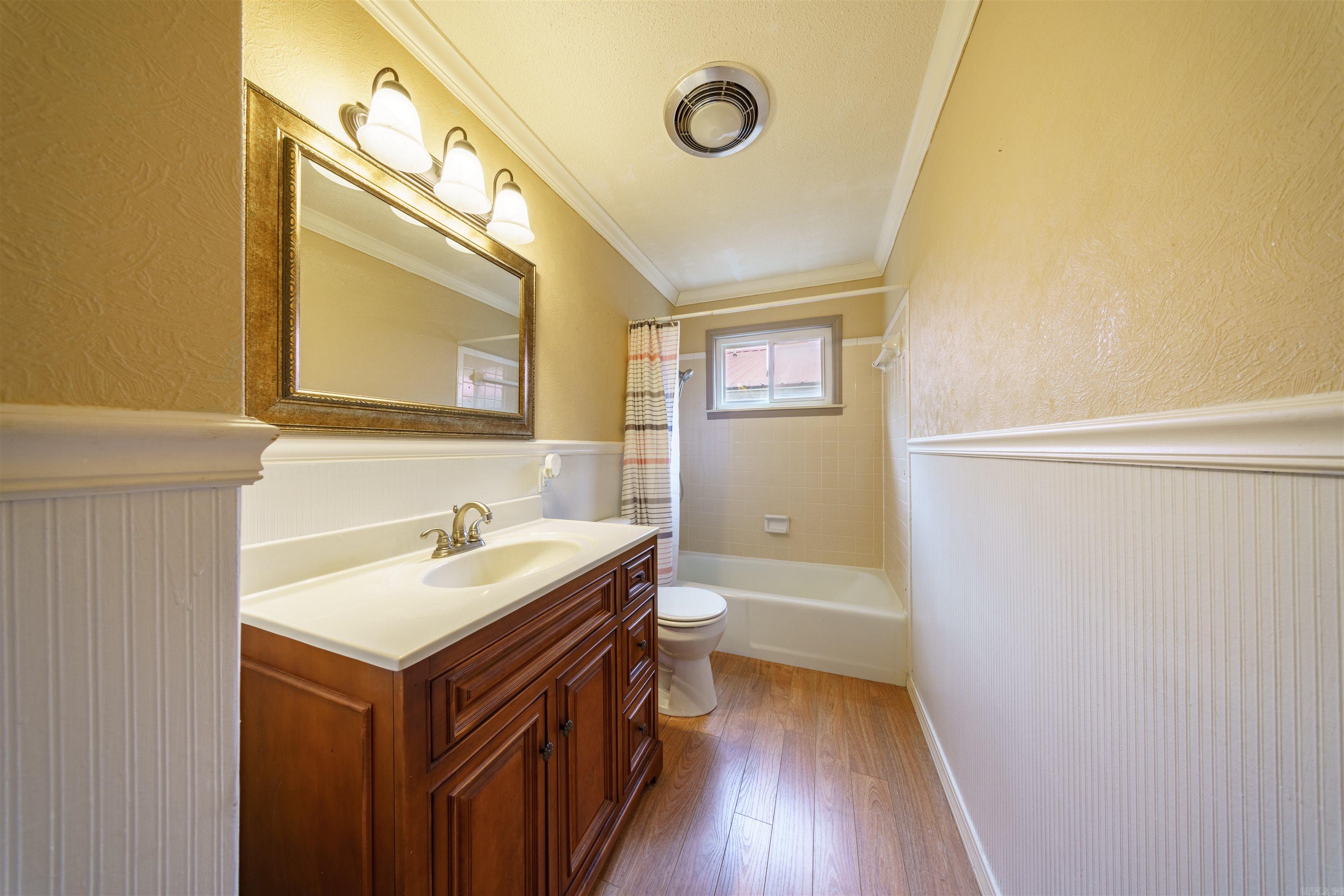 211 S Nightingale Dr  Horseshoe Bend, AR