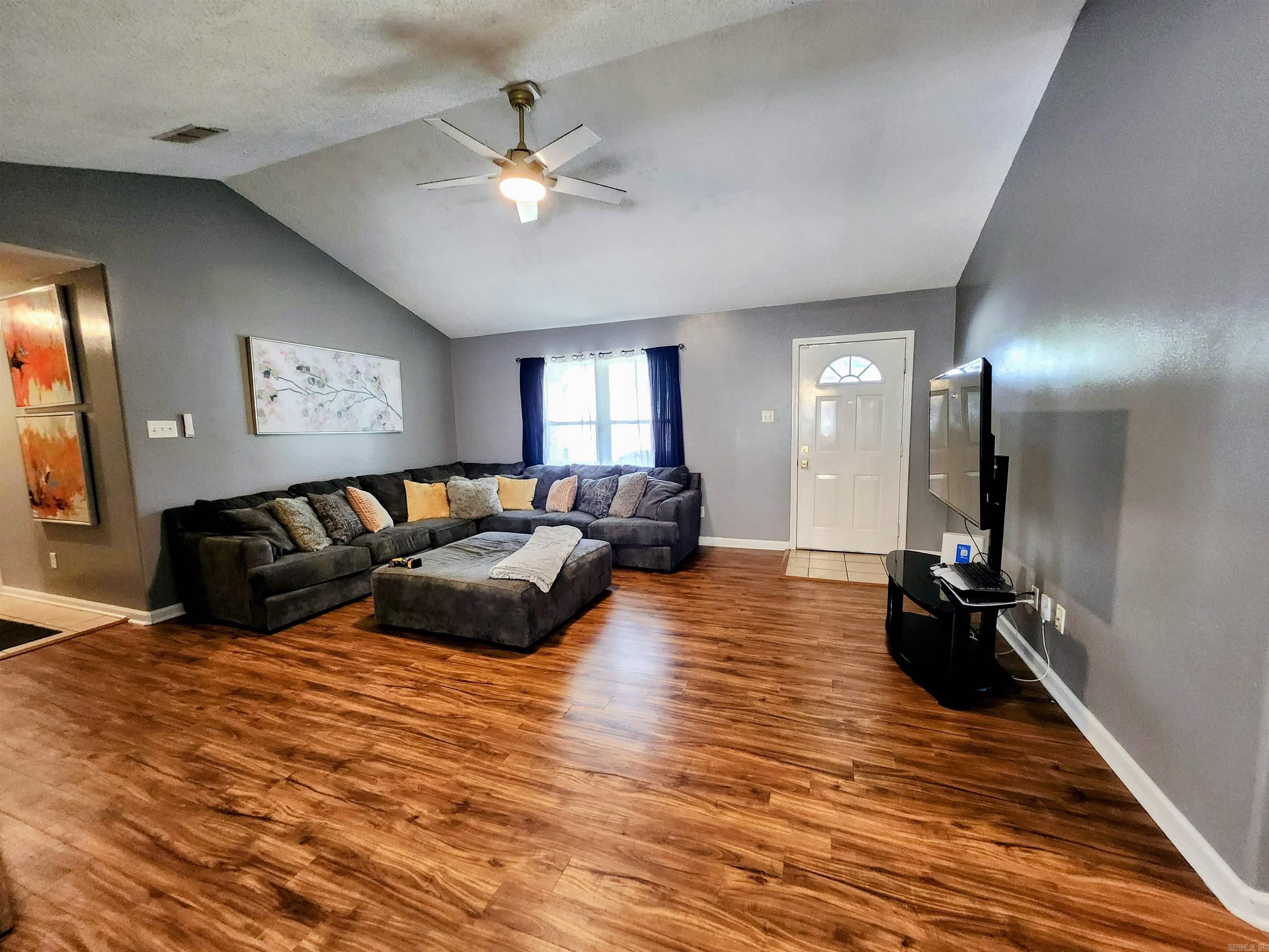 61 Cinnamon  Sherwood, AR