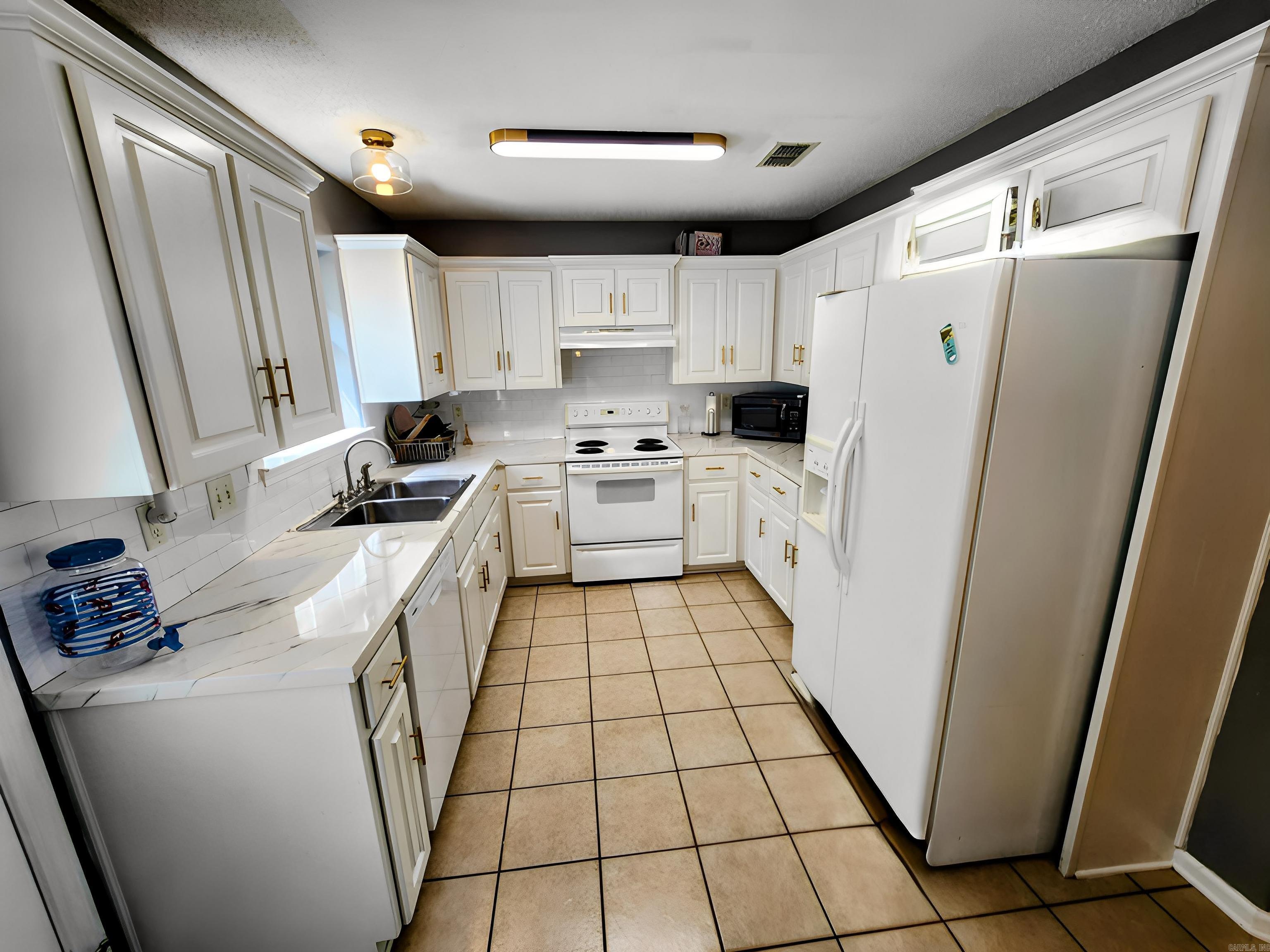 61 Cinnamon  Sherwood, AR