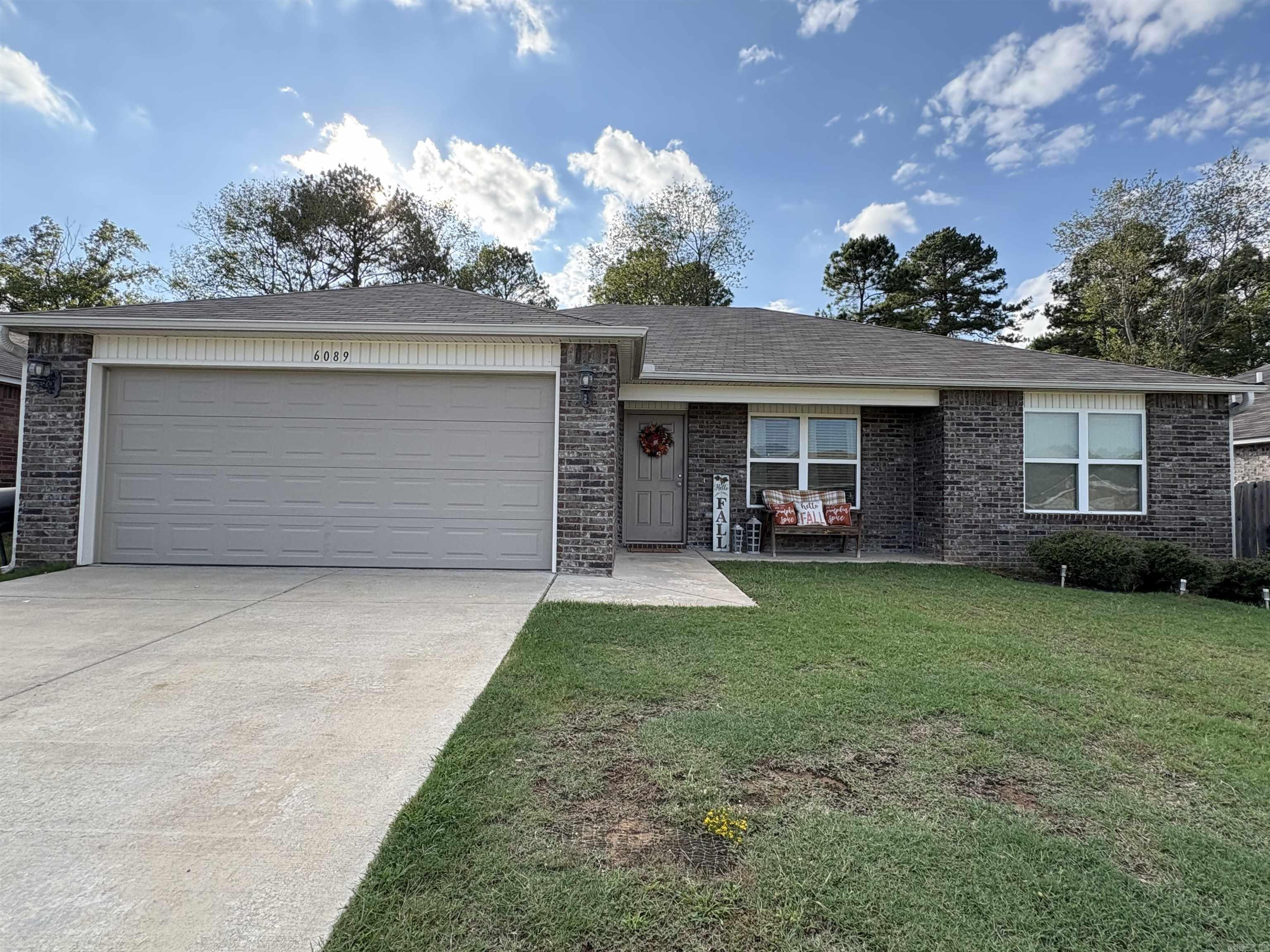 6089 saddle hill  Alexander, AR