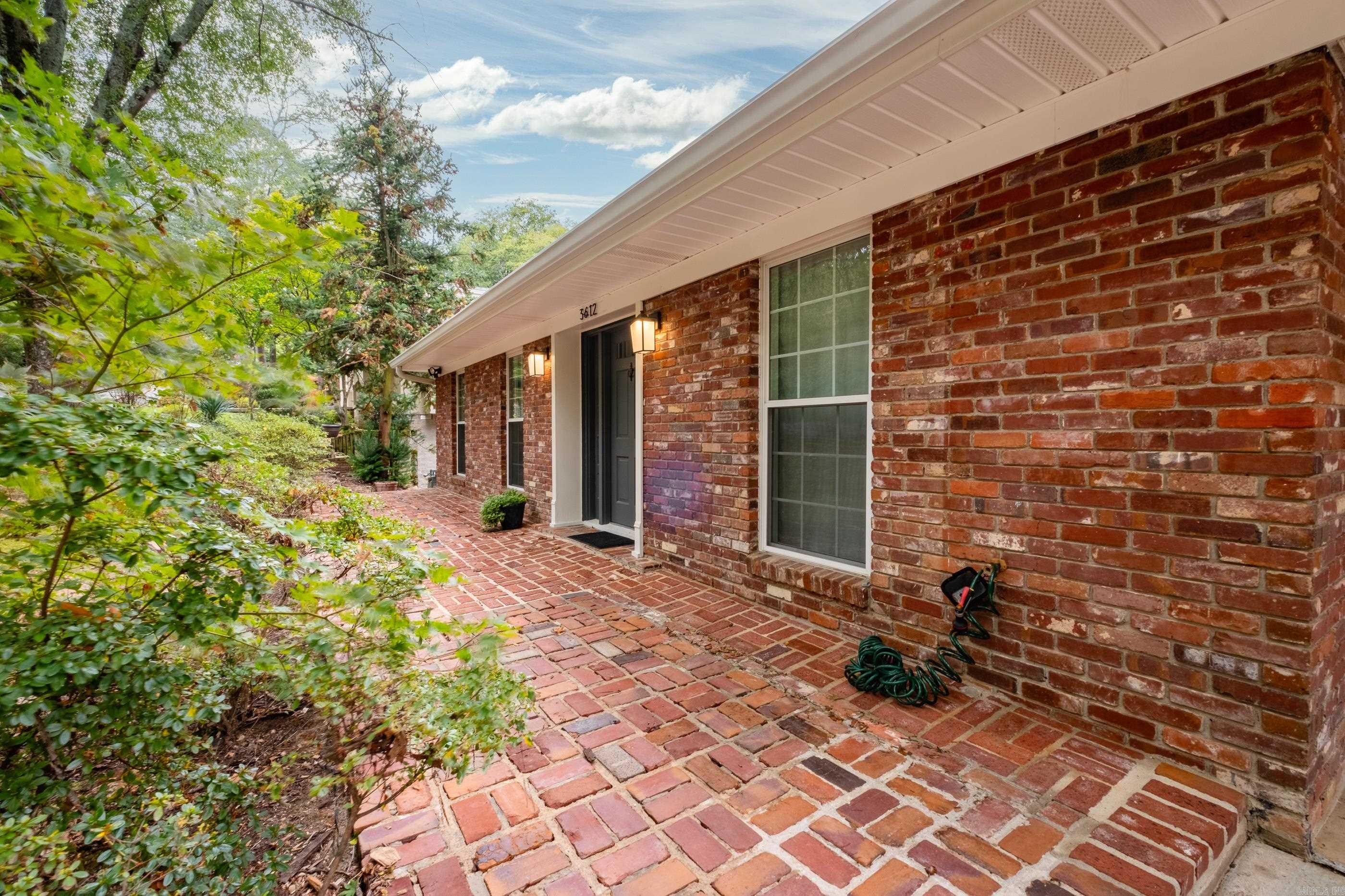 3612 Oakwood Rd  Little Rock, AR