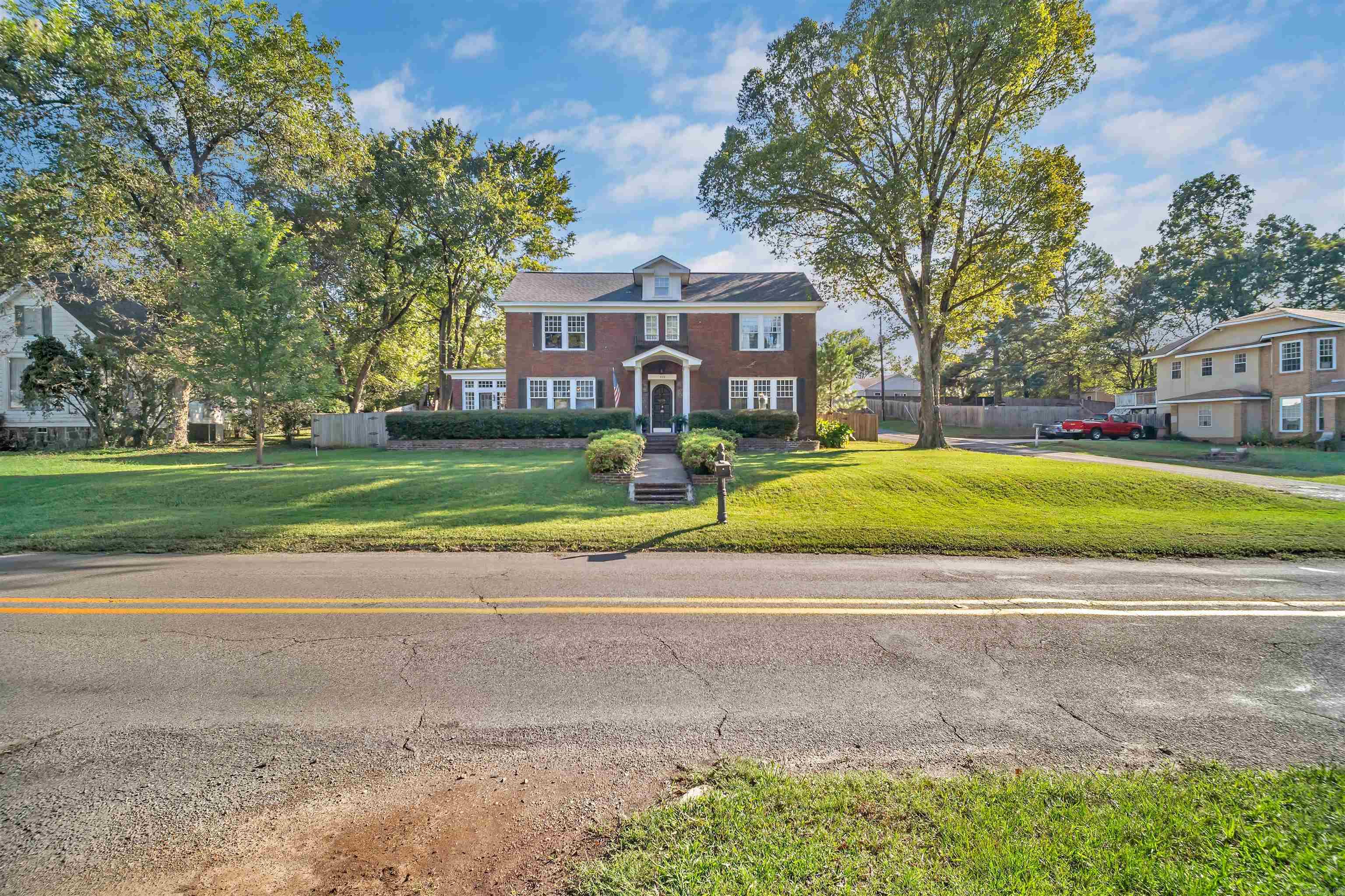 403 W Church  Morrilton, AR
