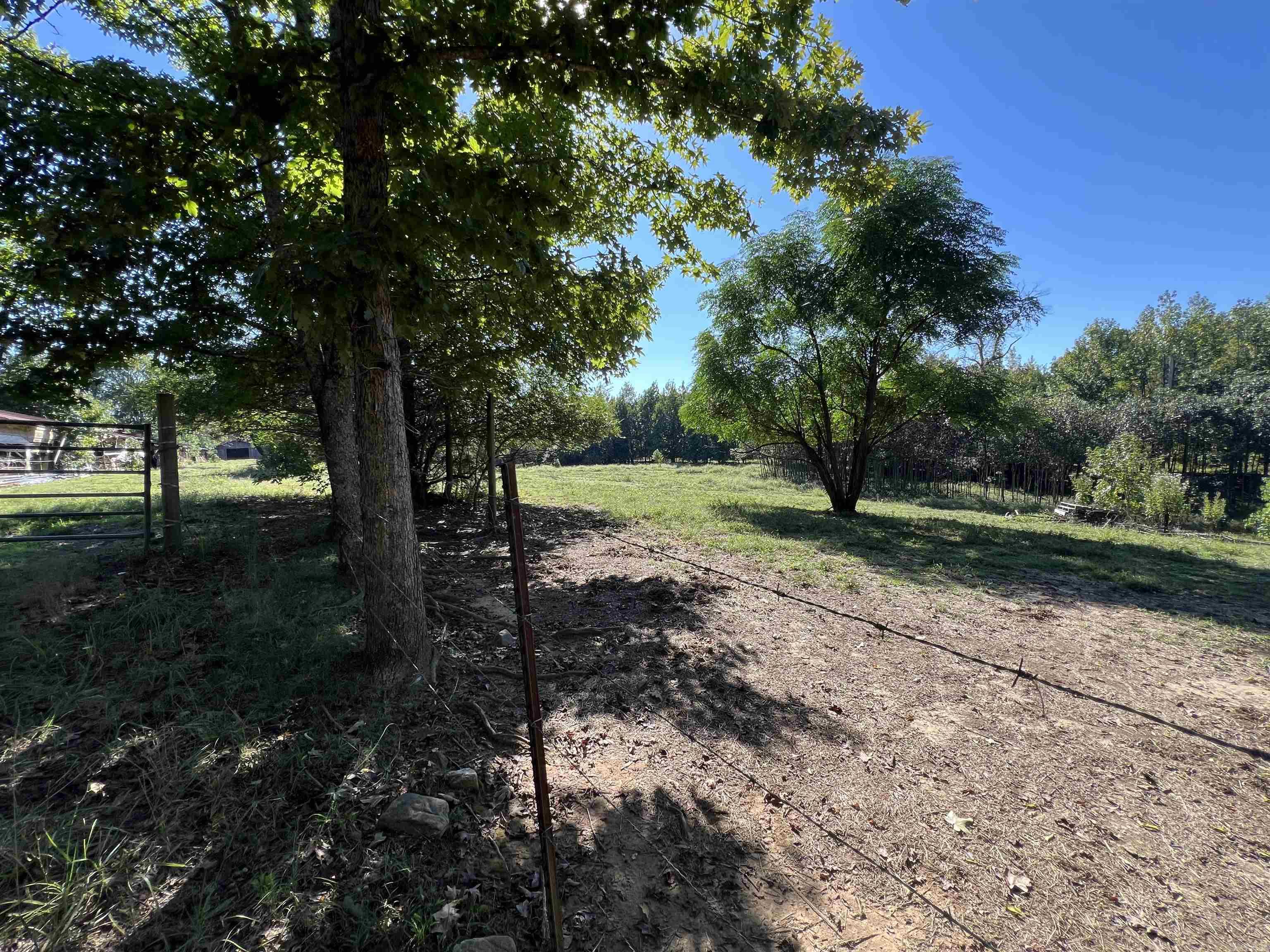 1259 hopper loop  Caddo Gap, AR