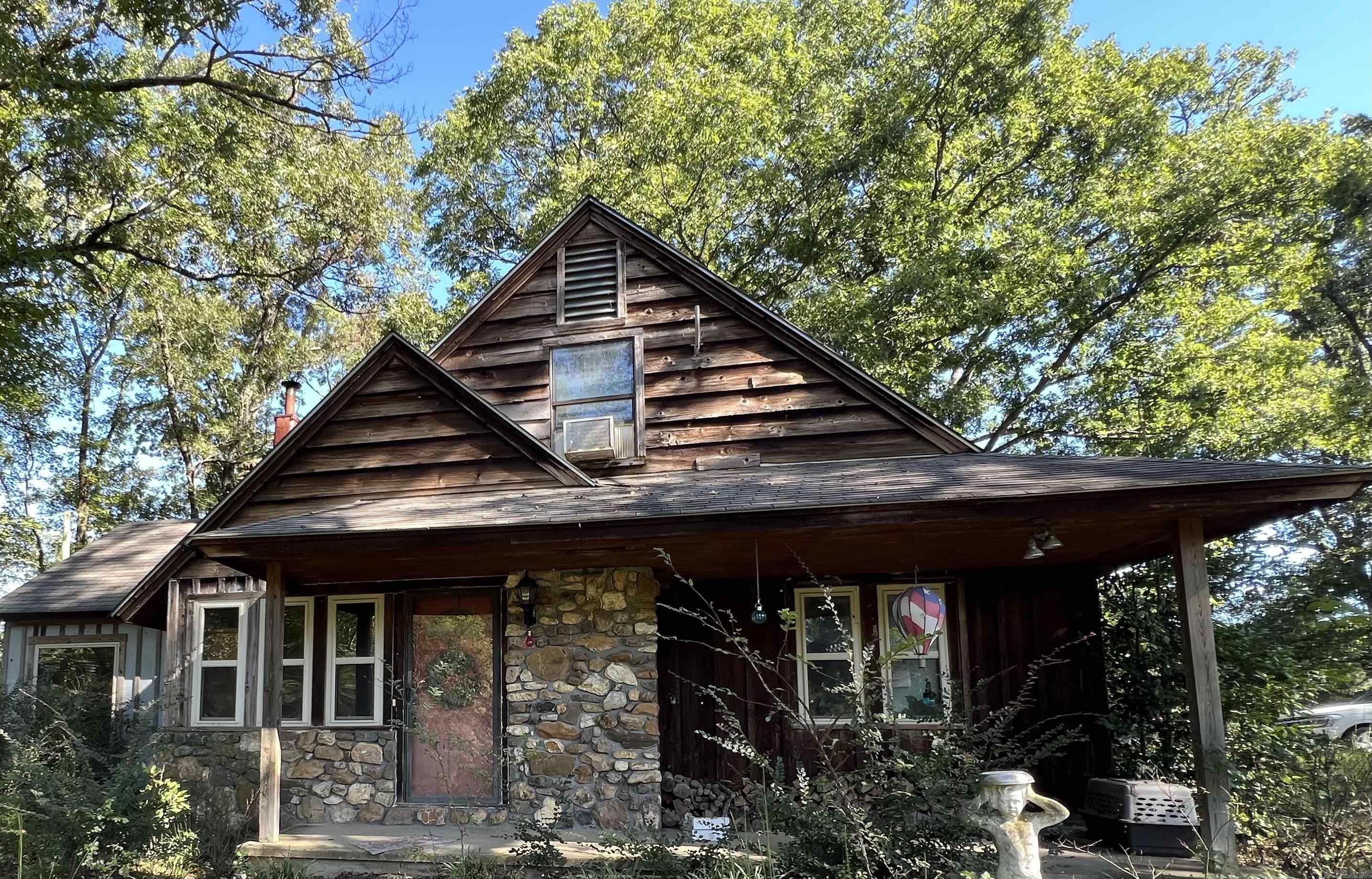 1259 hopper loop  Caddo Gap, AR