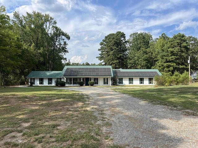 8611  Sulphur Springs  Pine Bluff, AR
