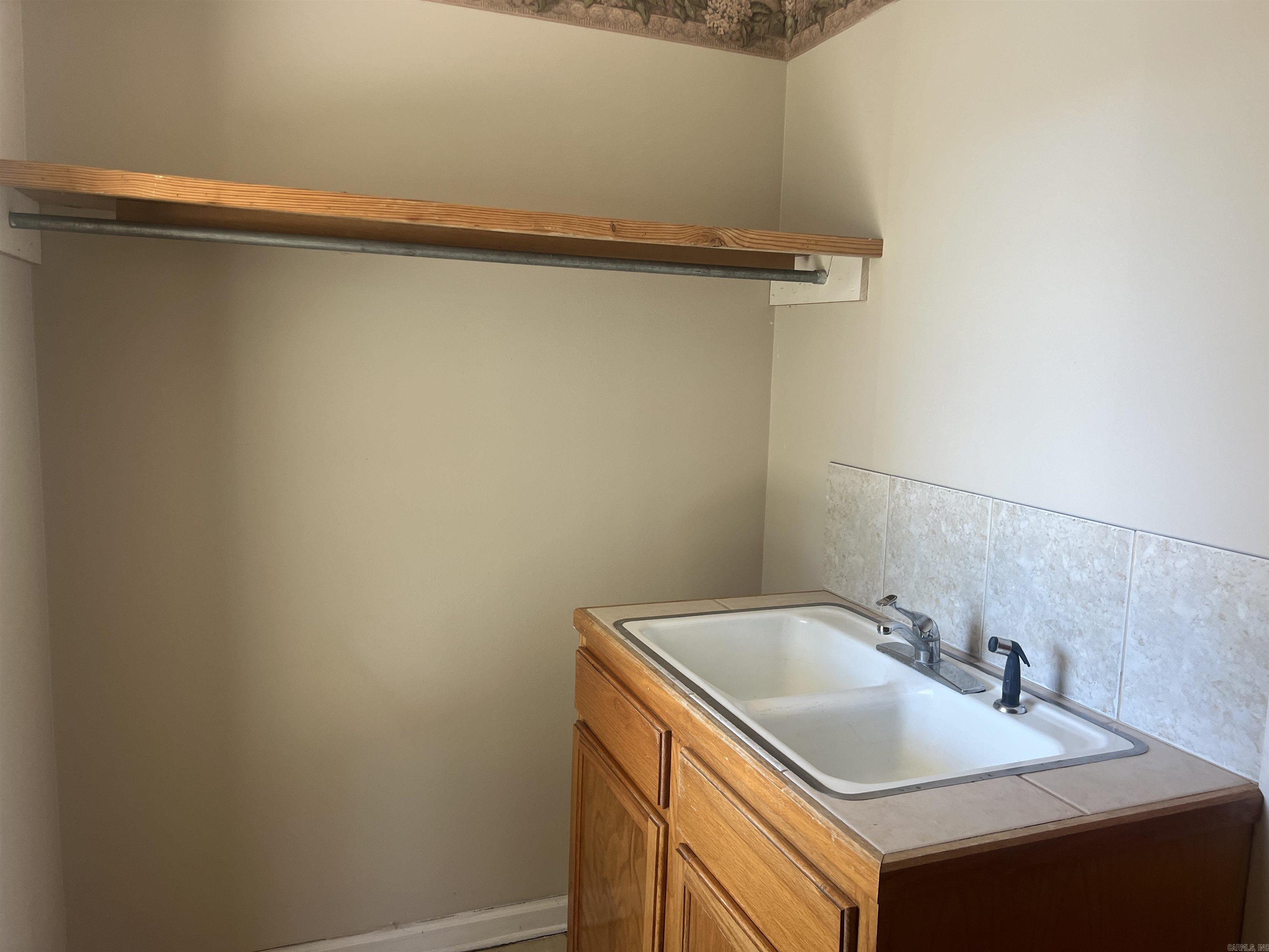 8611 Sulphur Springs  Pine Bluff, AR