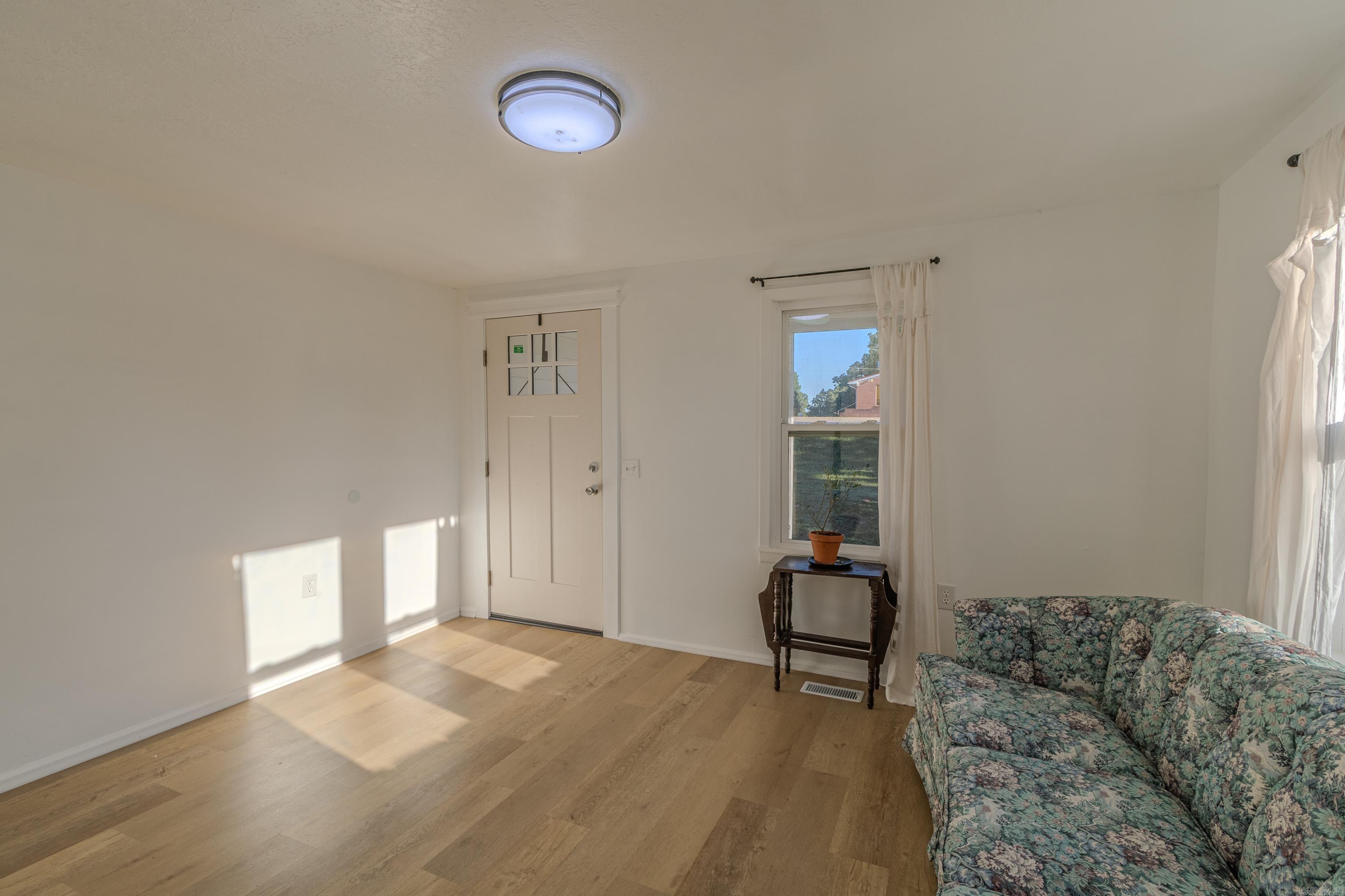 4214 W kingshighway Paragould, AR 72450