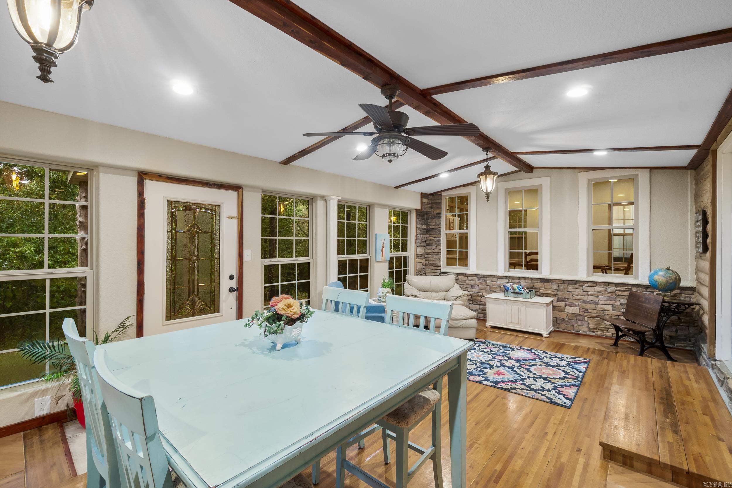 1052 Gravel Hill  Romance, AR