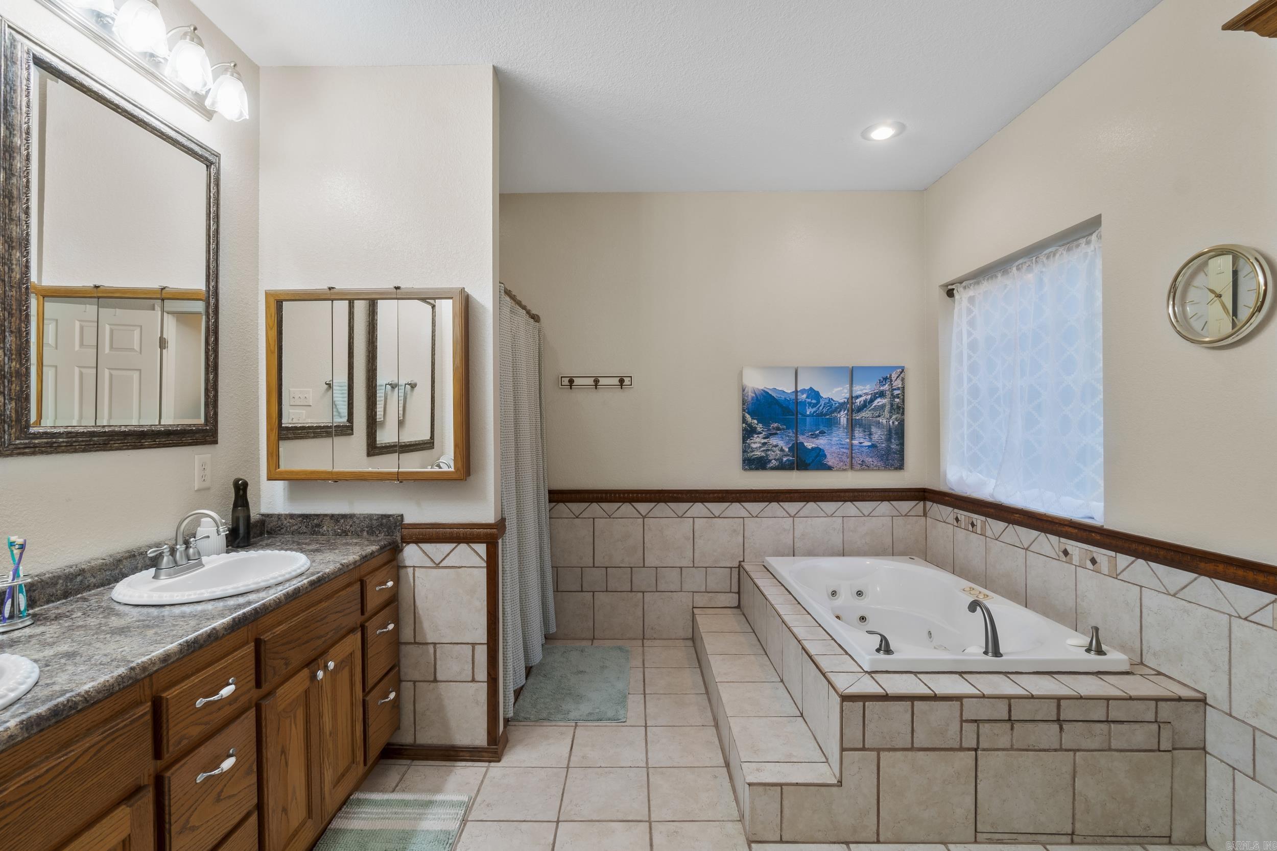 1052 Gravel Hill  Romance, AR