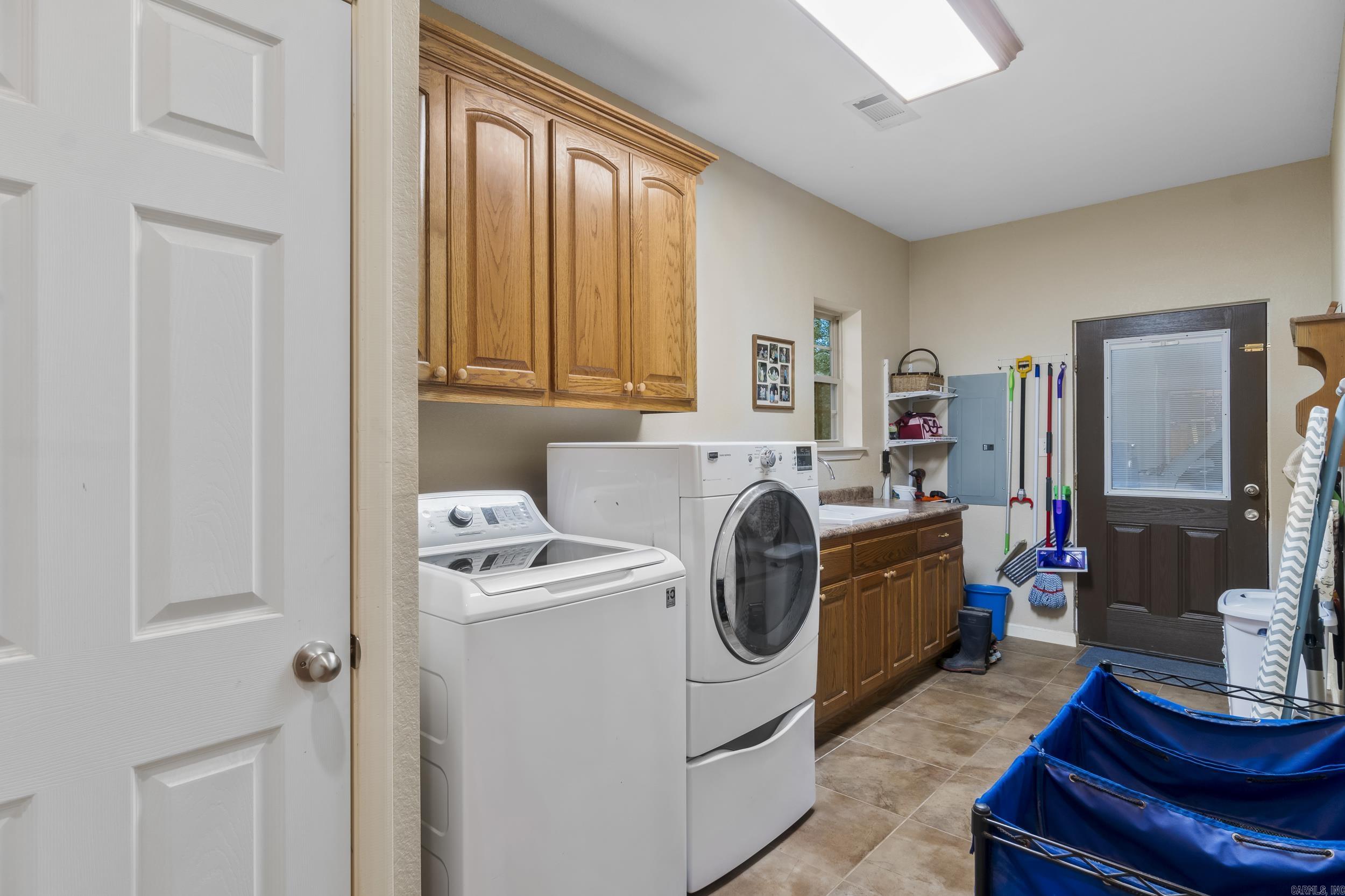 1052 Gravel Hill  Romance, AR