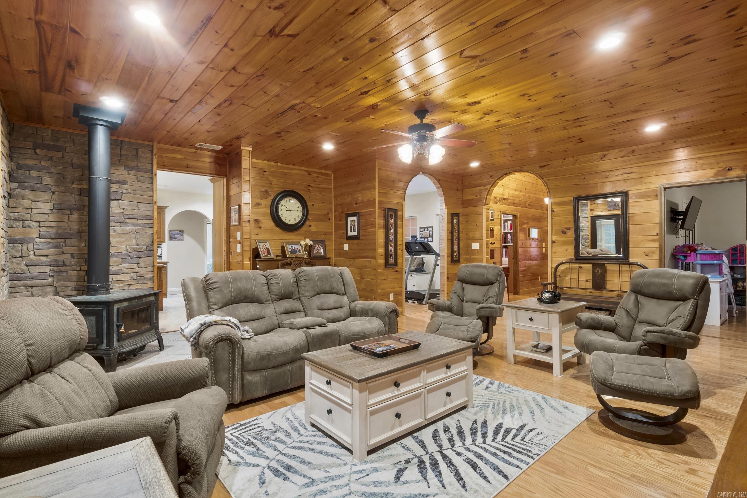 1052 Gravel Hill  Romance, AR