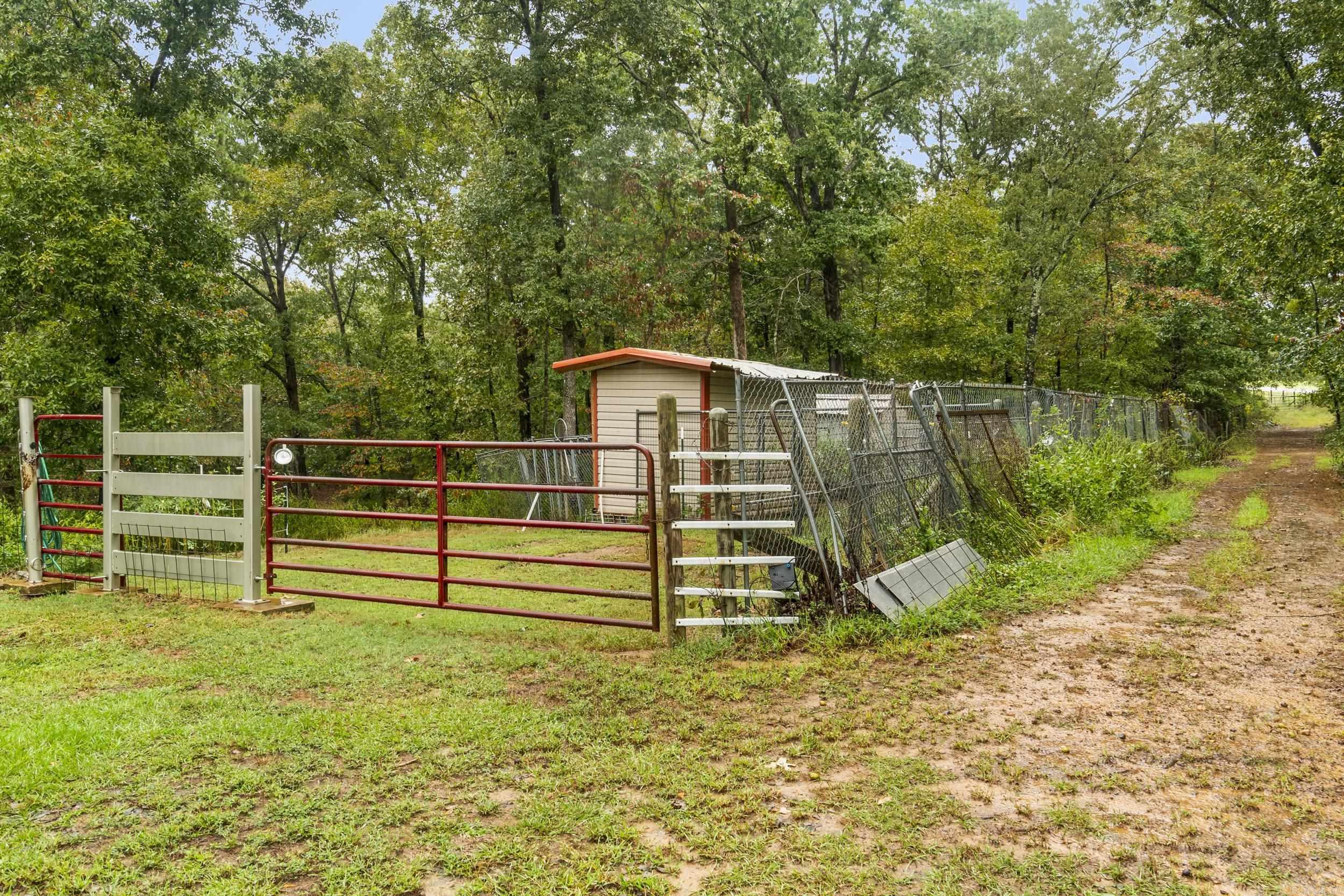1052 Gravel Hill  Romance, AR