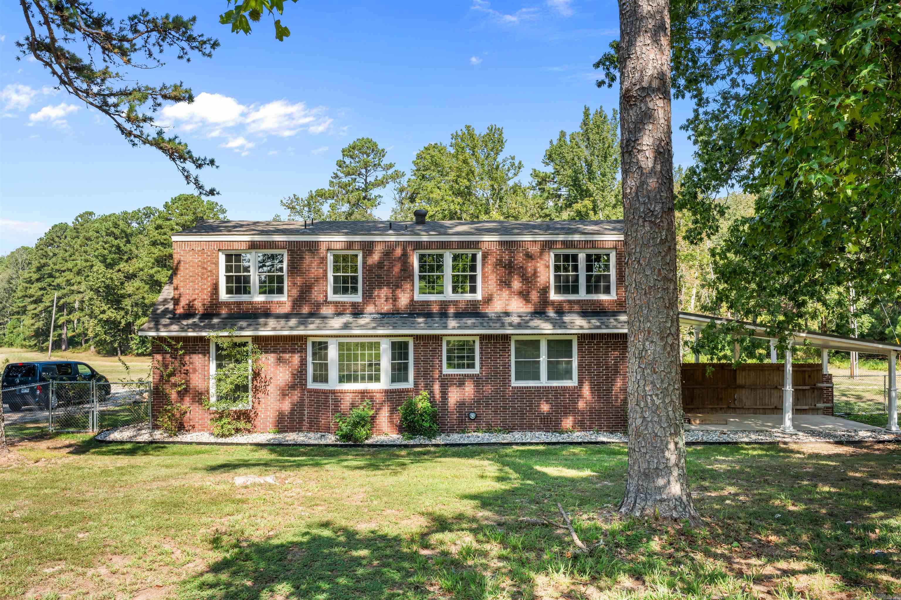 212 COUNTRY CLUB RD  Malvern, AR