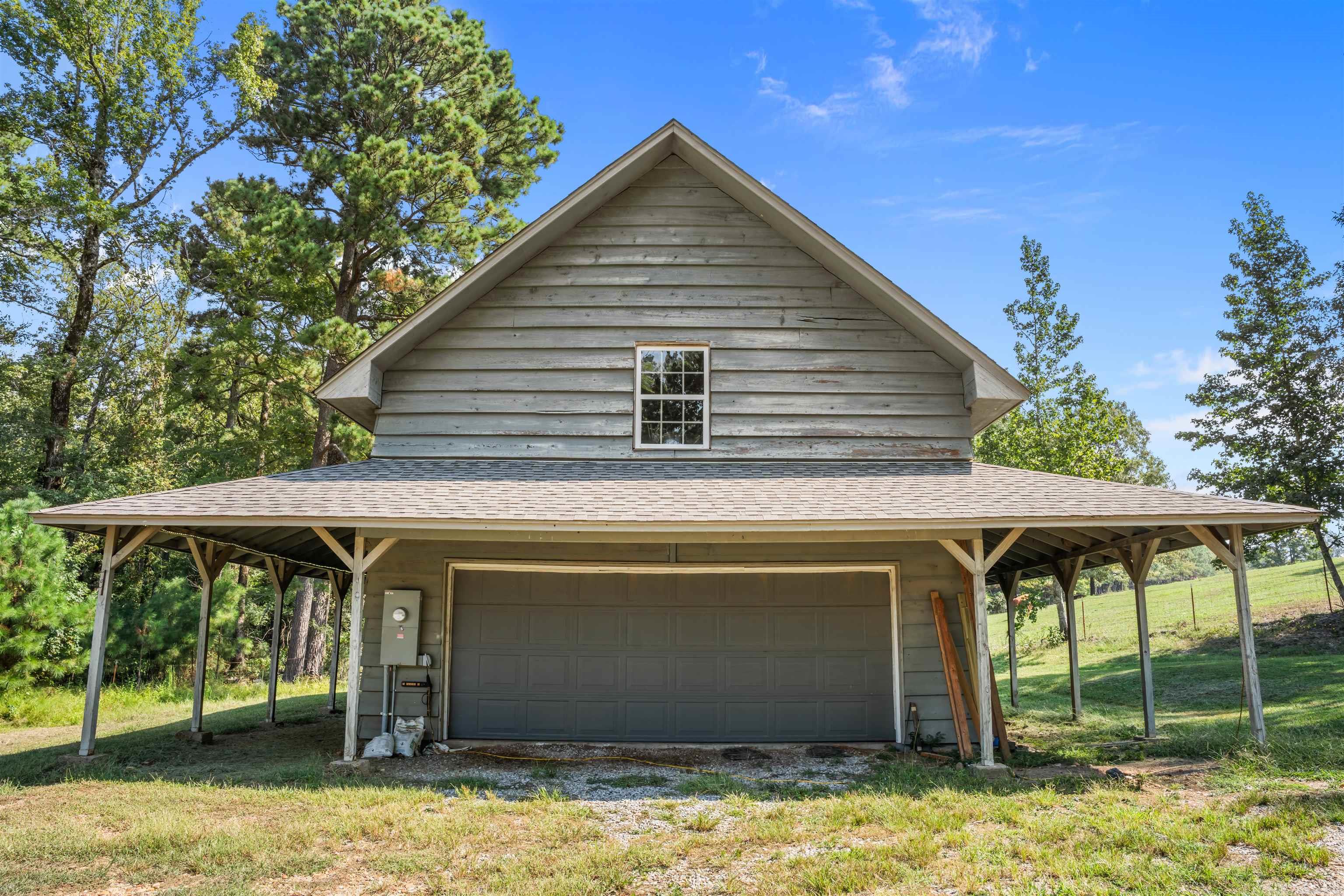 212 COUNTRY CLUB RD  Malvern, AR