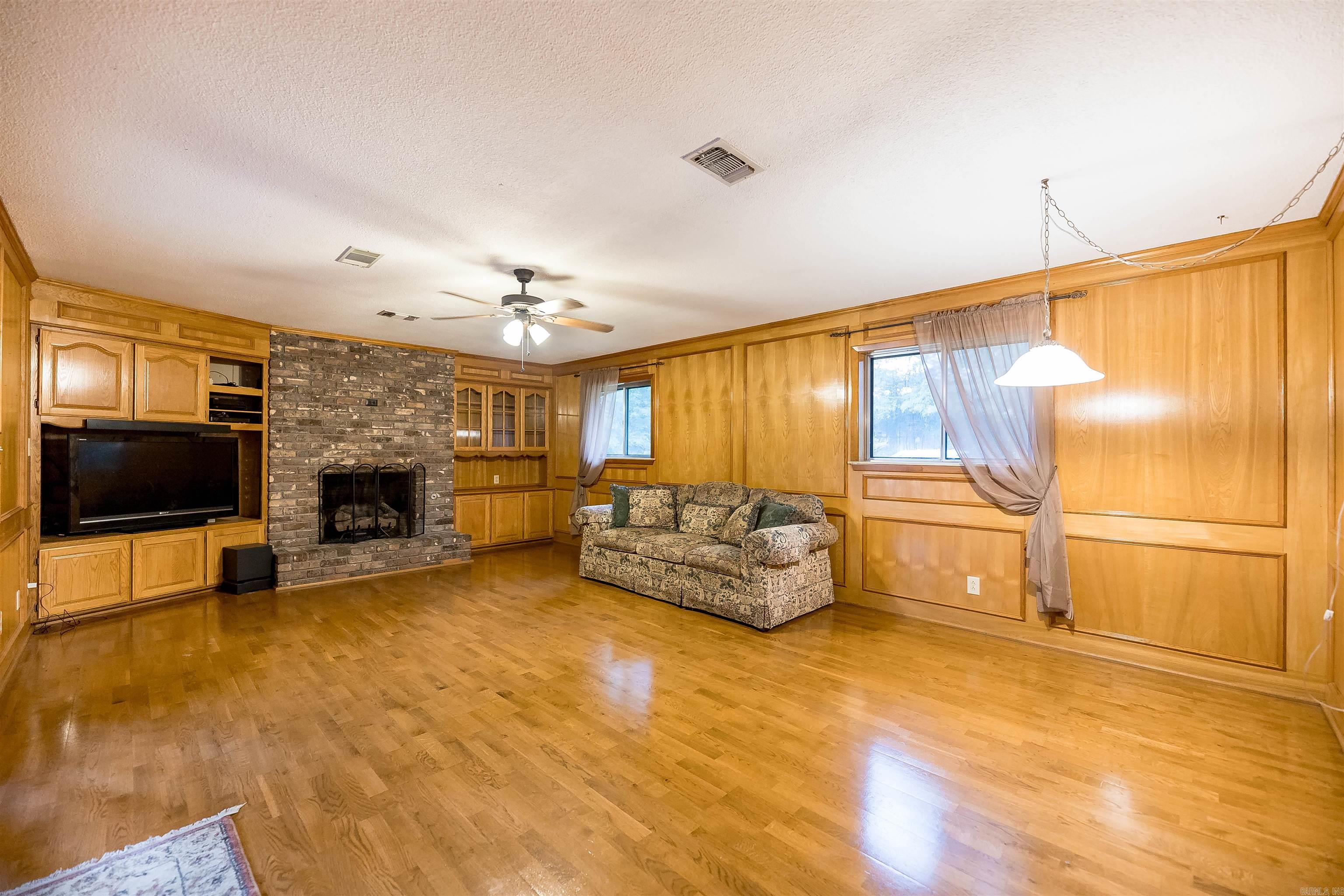 115 Ouachita 387  Camden, AR