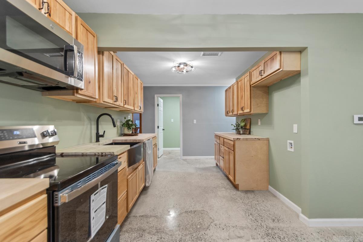 38 Crestview  Conway, AR
