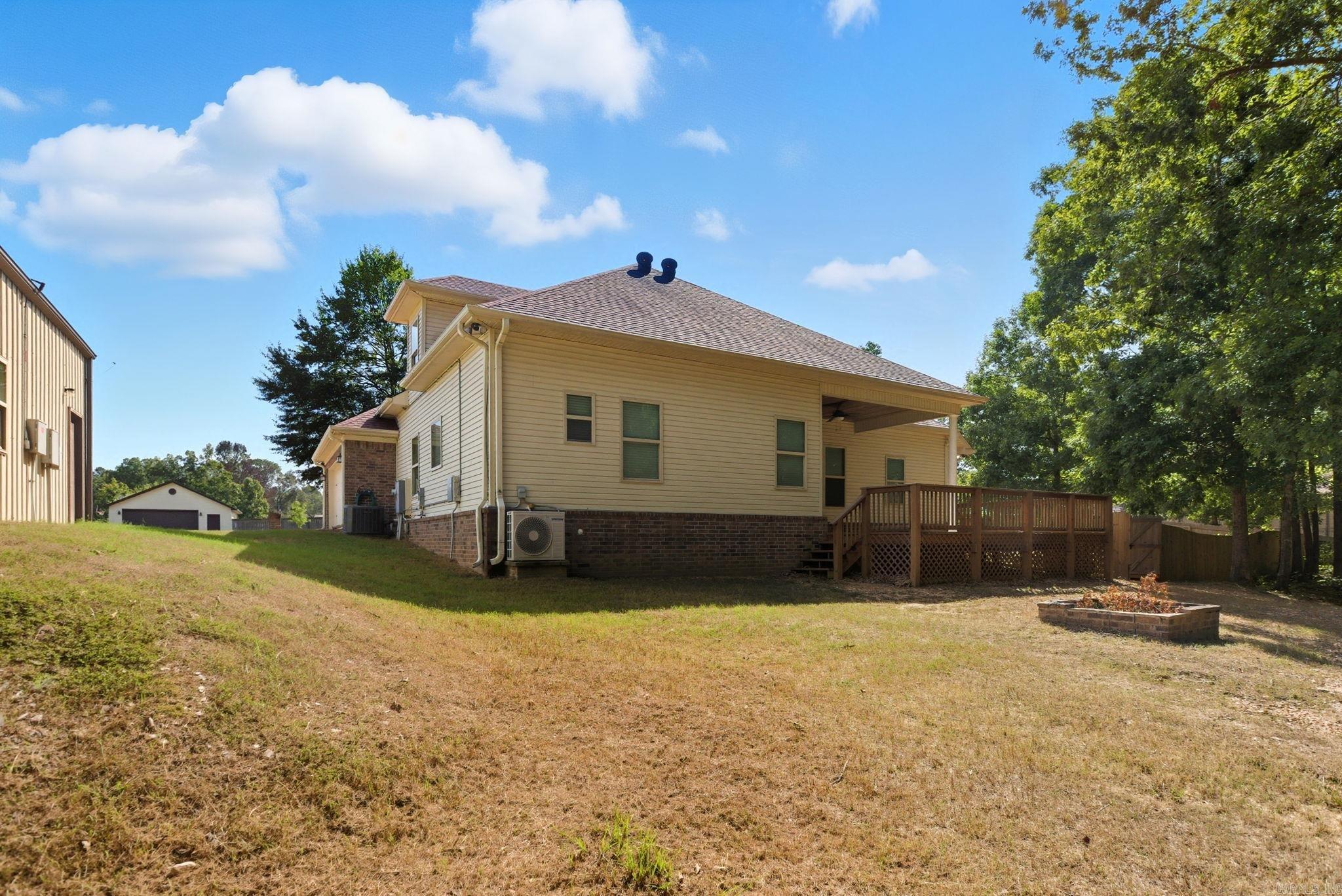 4927 Hickory Nut Ln  Bauxite, AR