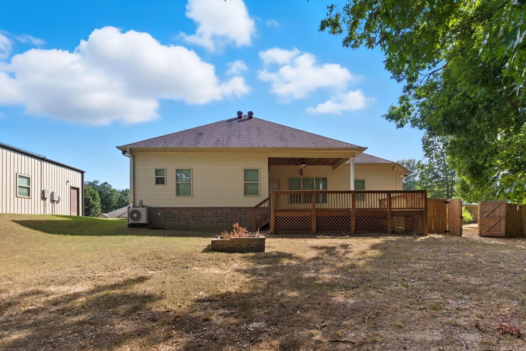 4927 Hickory Nut Ln  Bauxite, AR