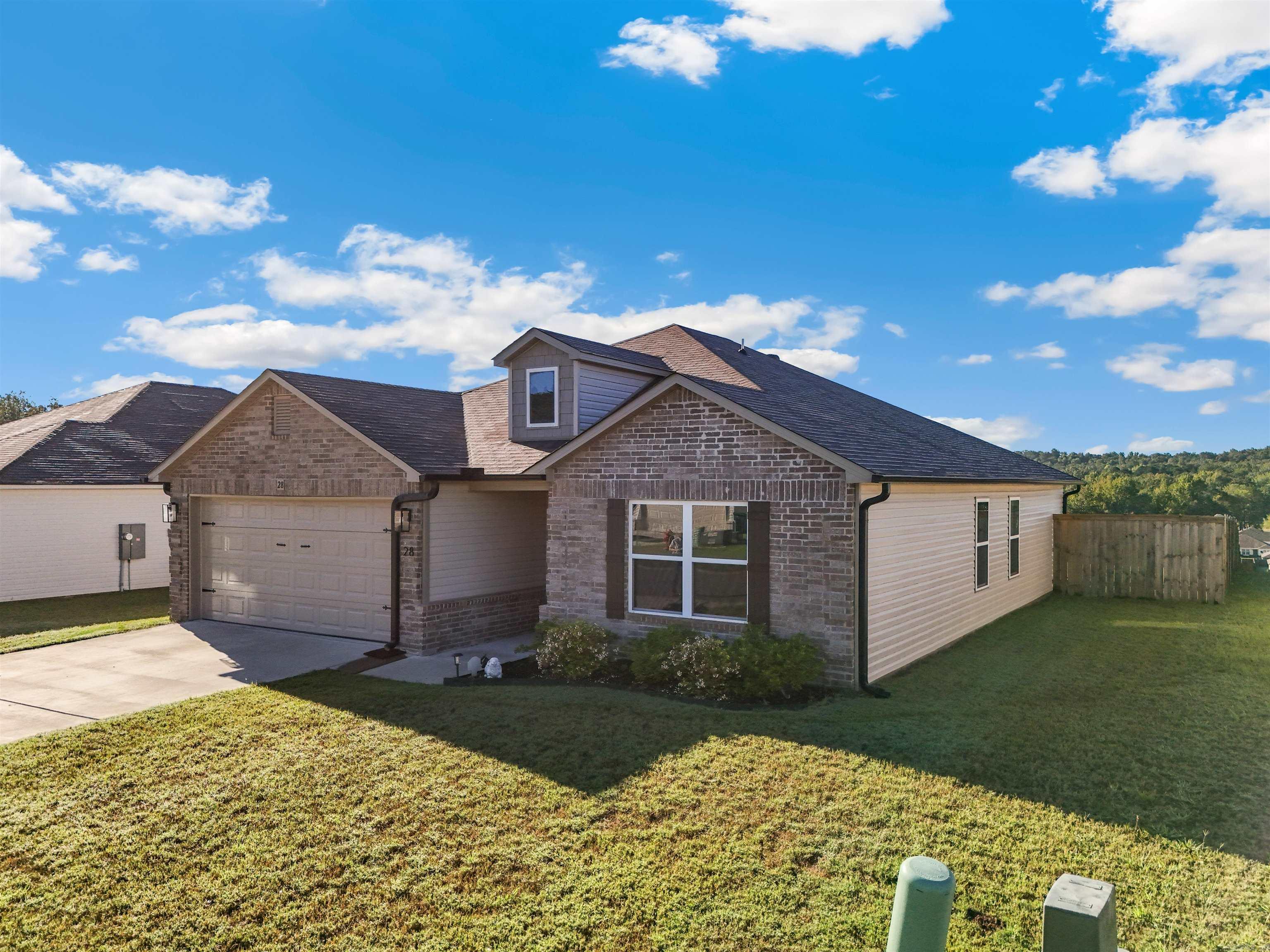 28 Sun Drenched  Conway, AR
