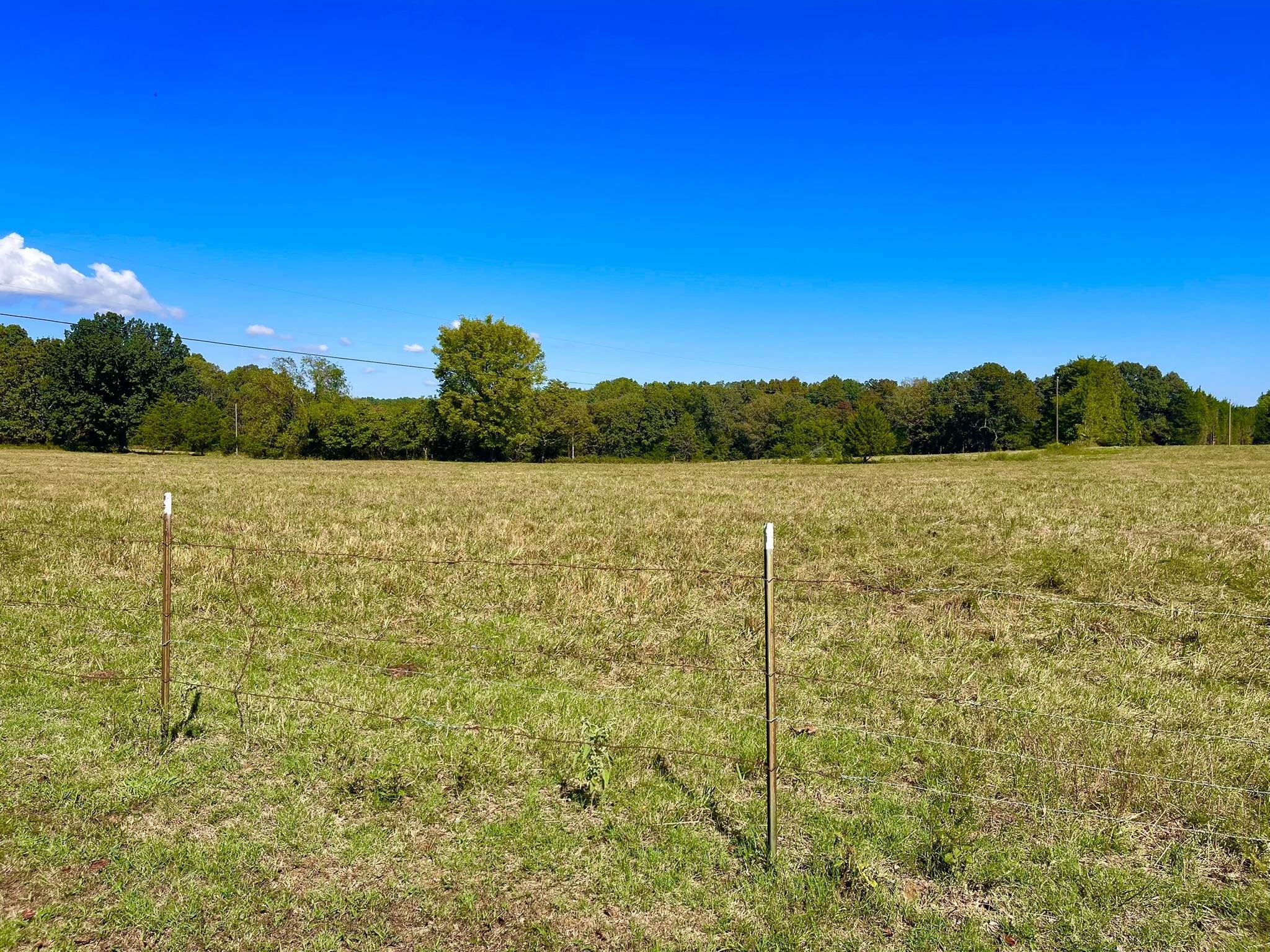 690 N Copperhead  Franklin, AR