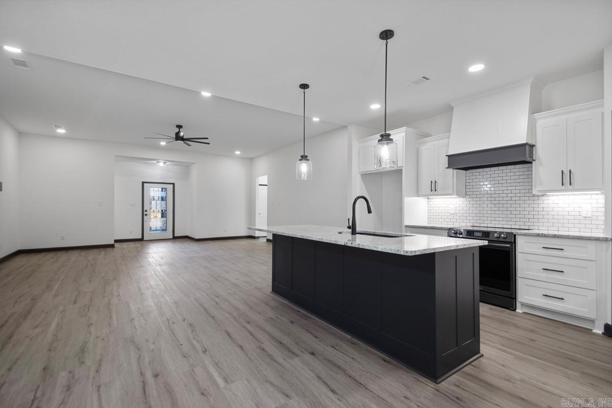 1112 Duke  Bauxite, AR