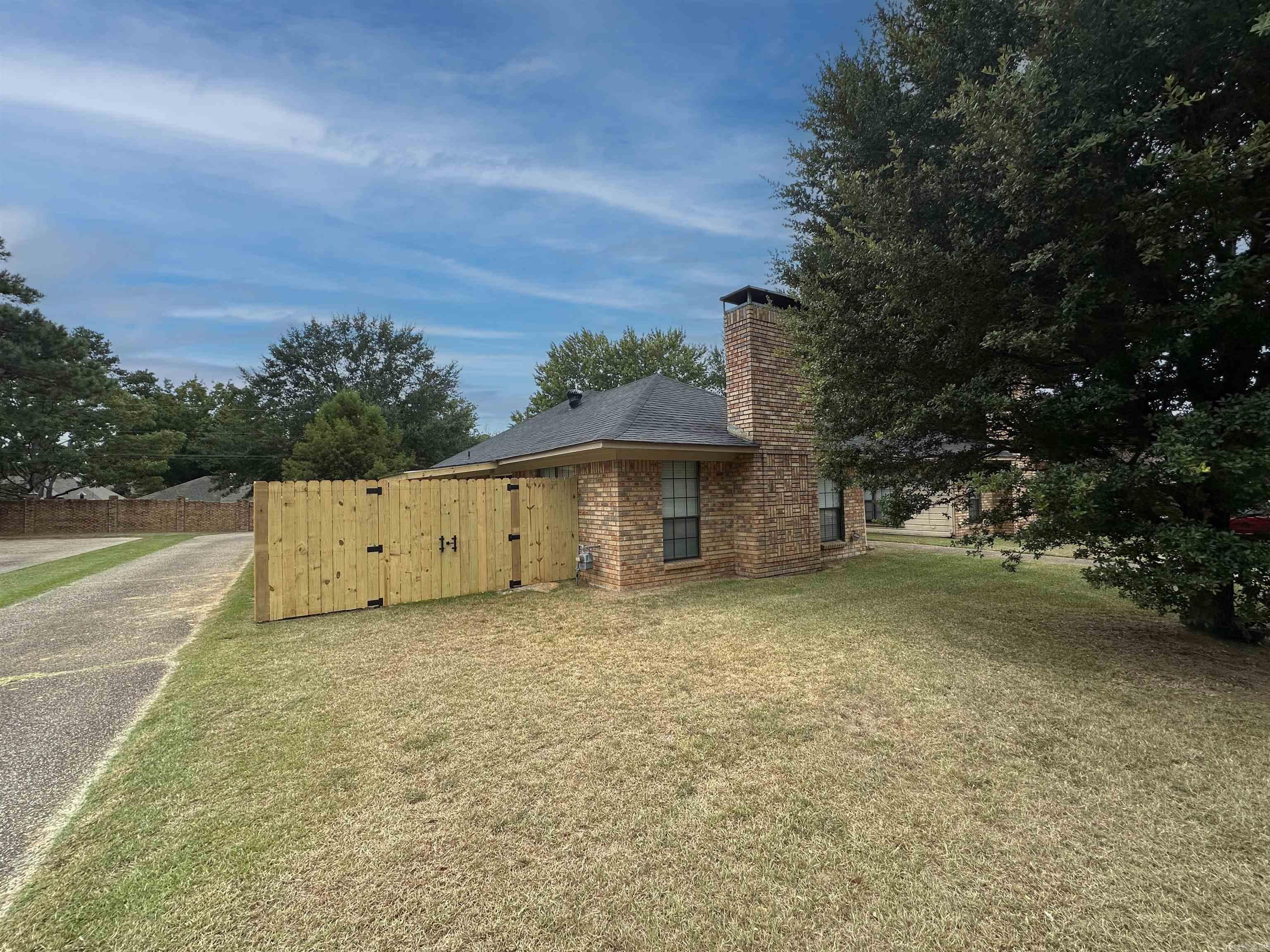 5805 Sidney  Texarkana, TX