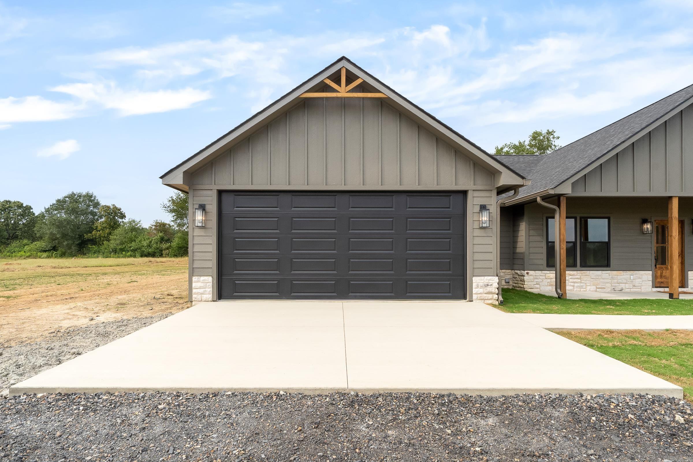 275 Polk Road 76 E  Mena, AR