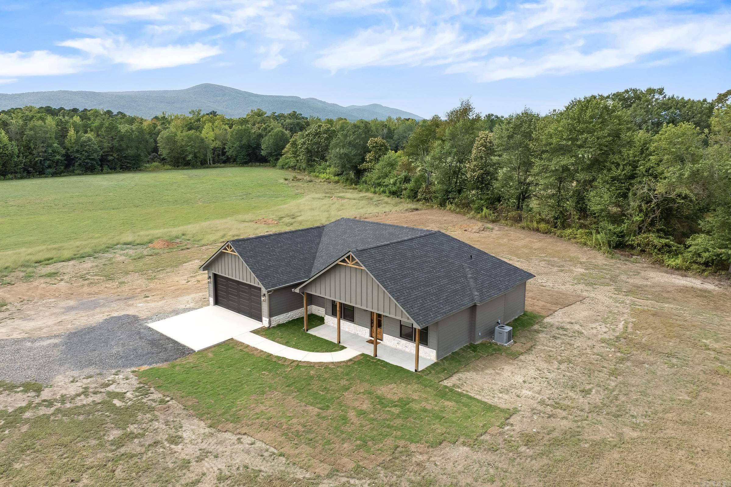 275 Polk Road 76 E  Mena, AR