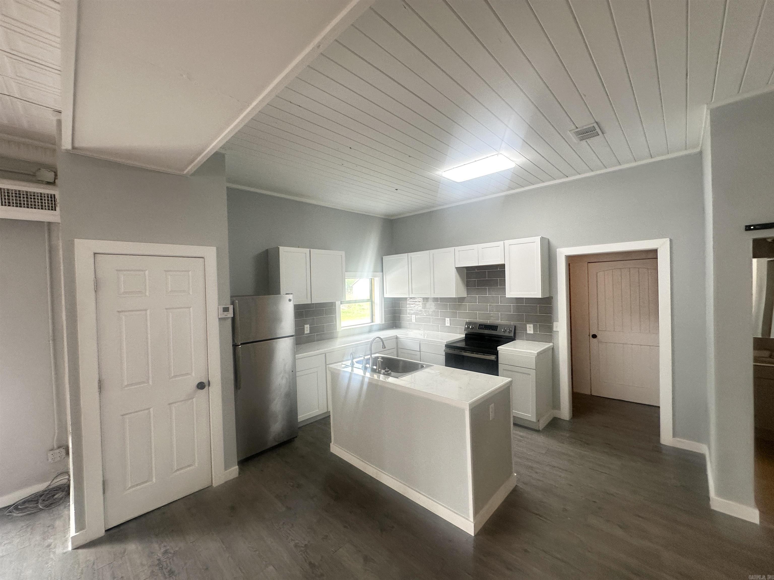 100 Central Avenue  Marietta, TX