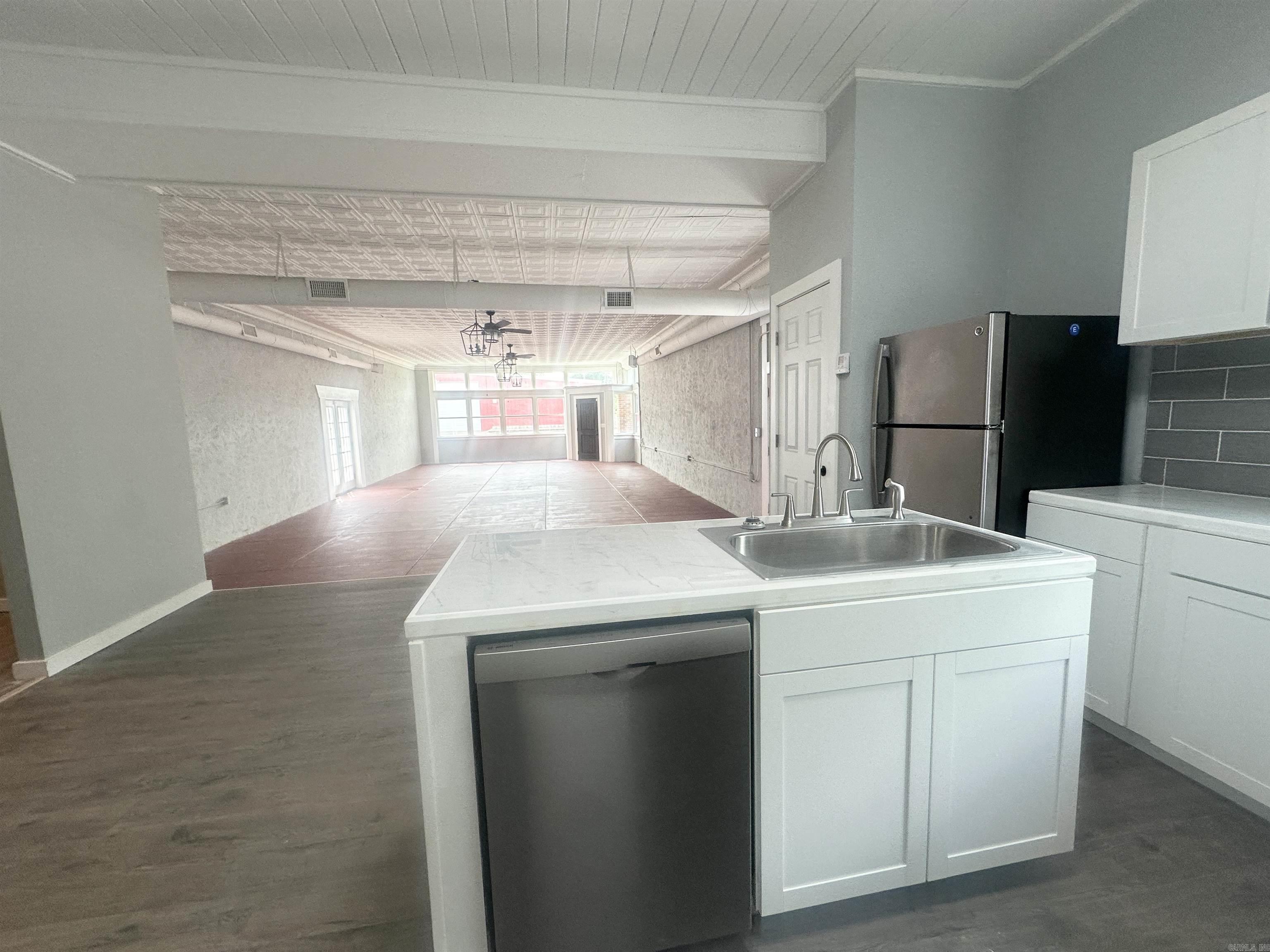 100 Central Avenue  Marietta, TX