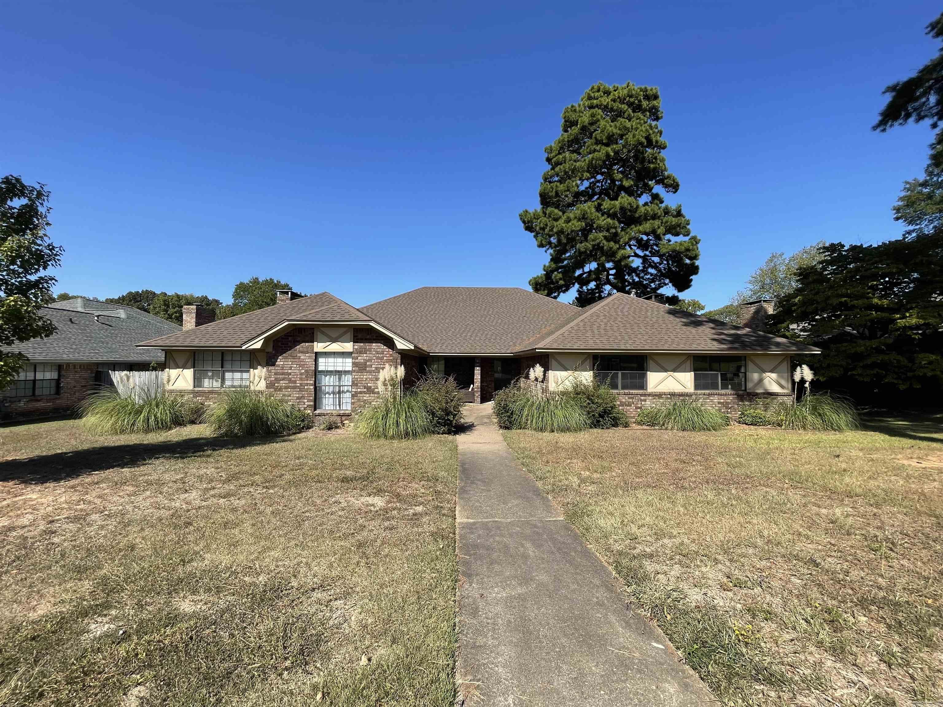 3514 Skyline Blvd  Texarkana, TX