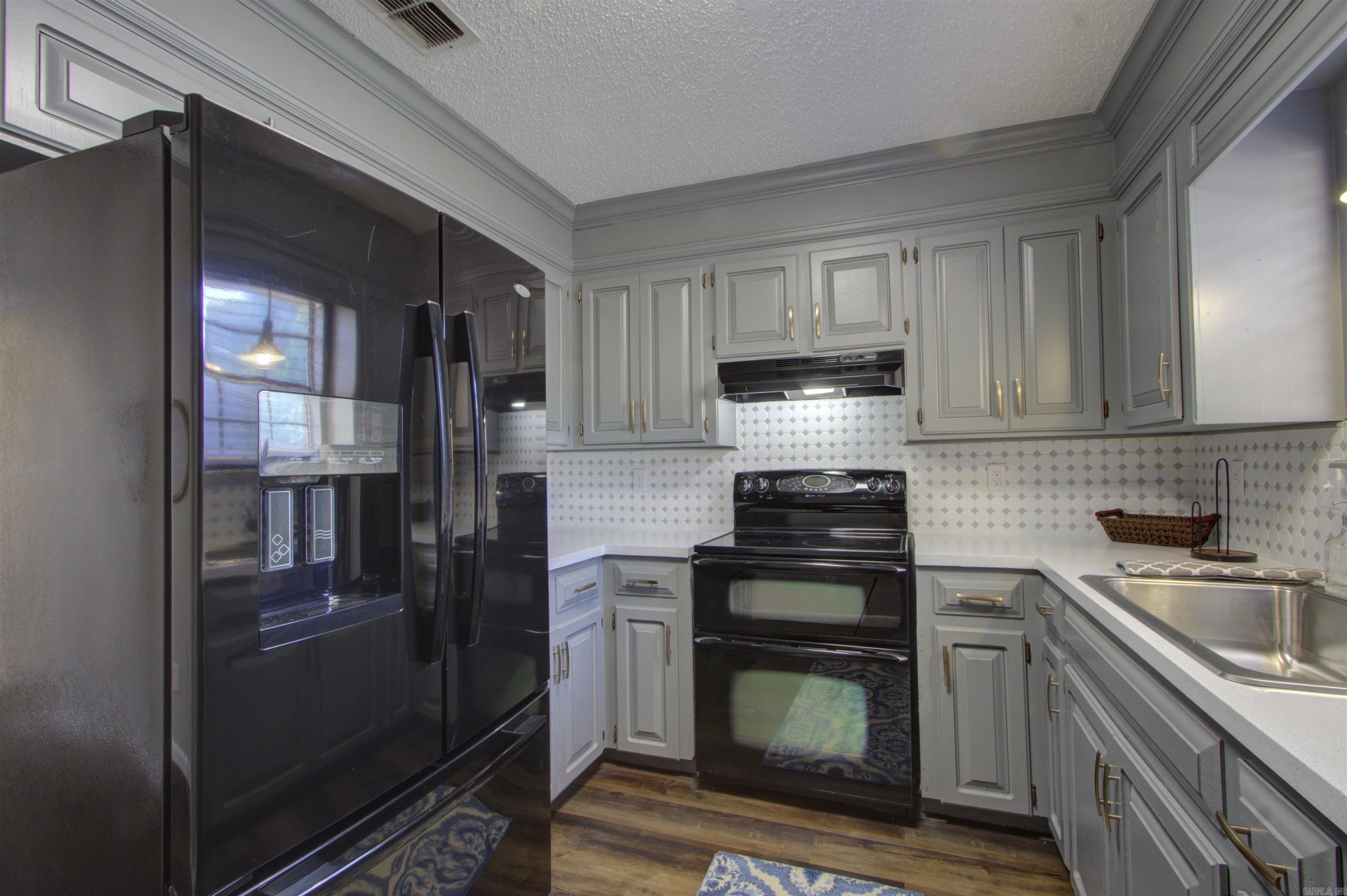 3516 Skyline Blvd  Texarkana, TX