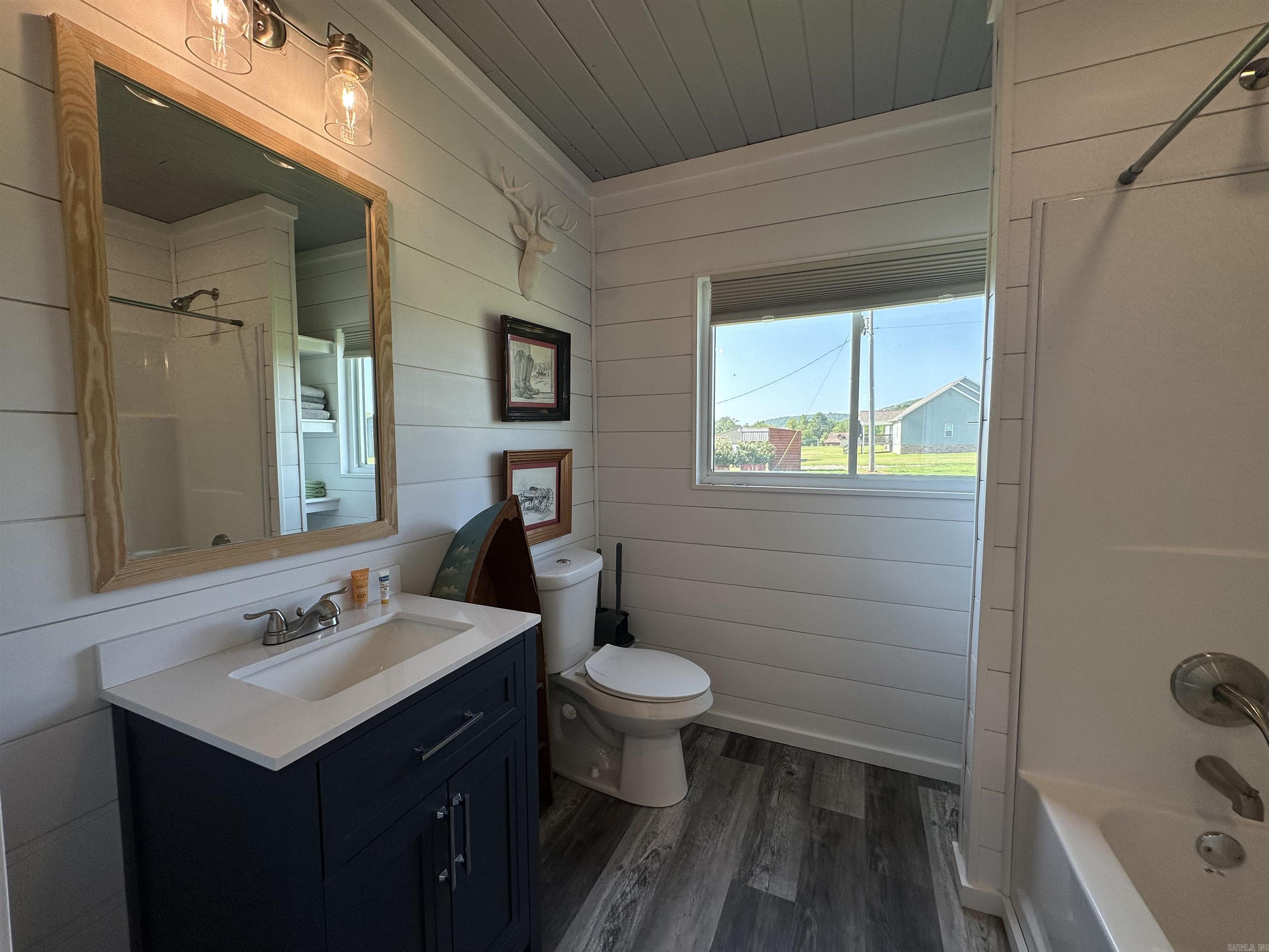 896 Vaughn Lazy Bear on the Caddo Glenwood, AR