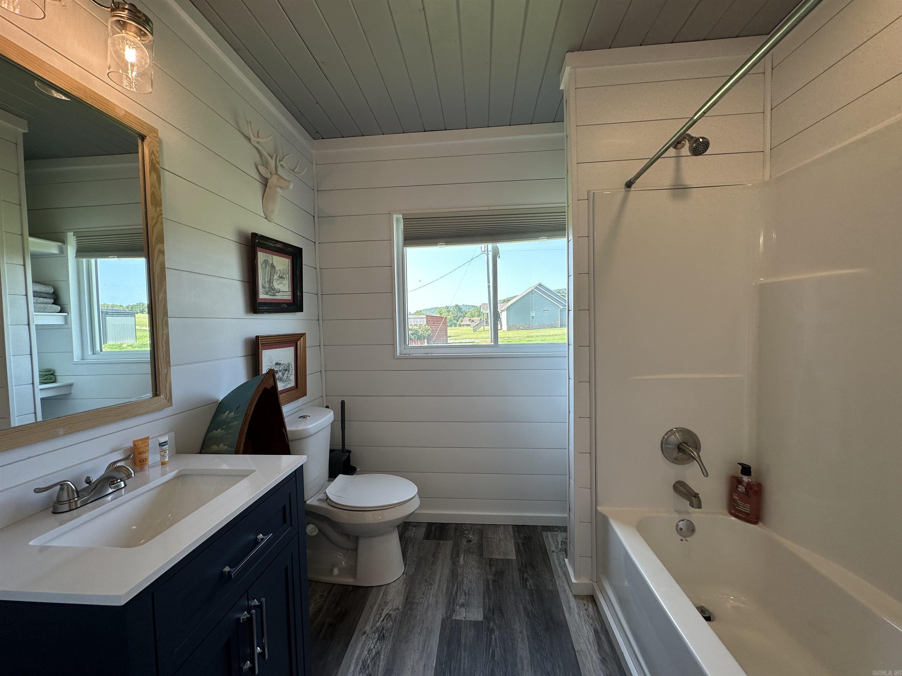 896 Vaughn Lazy Bear on the Caddo Glenwood, AR