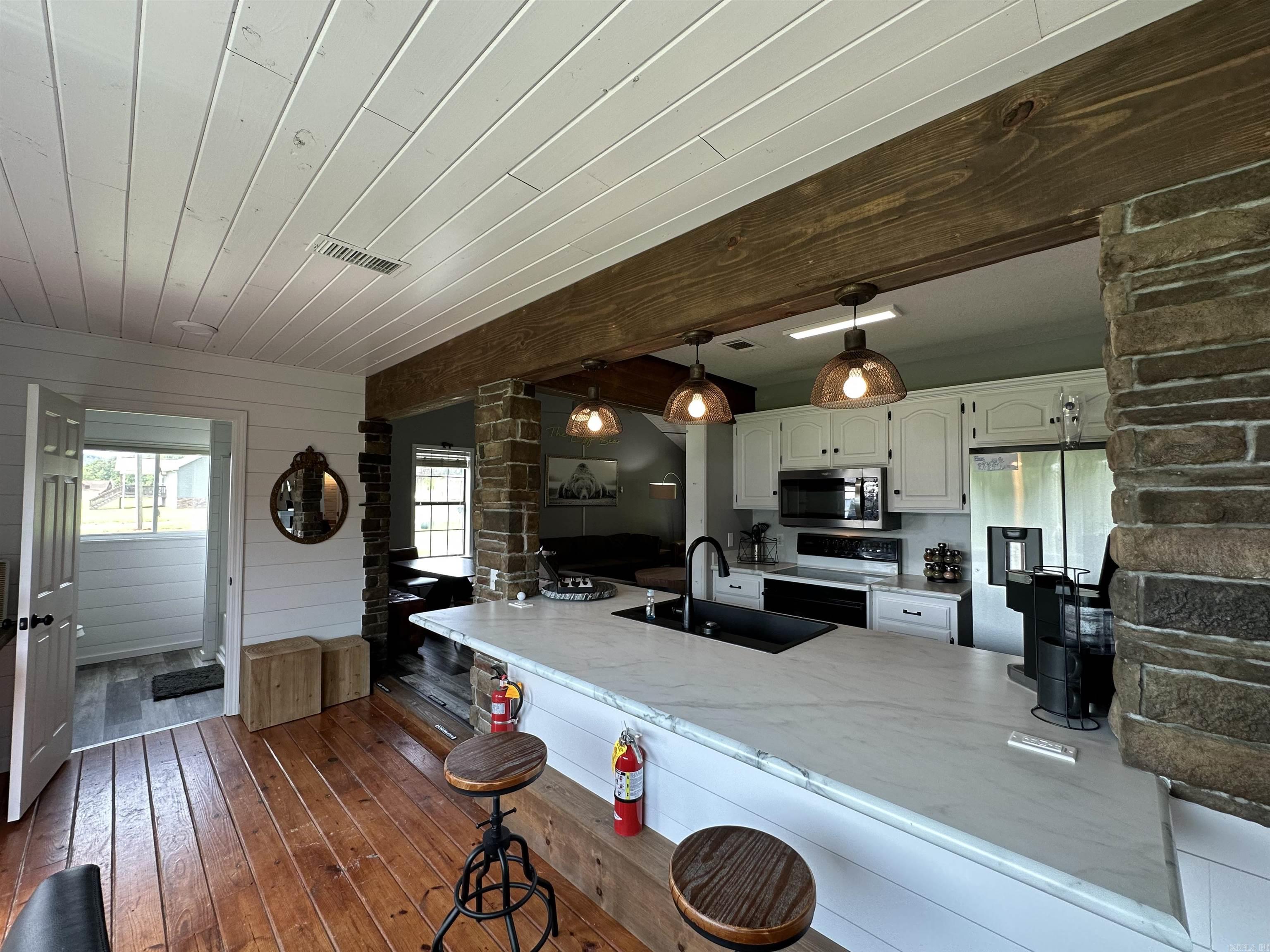 896 Vaughn Lazy Bear on the Caddo Glenwood, AR