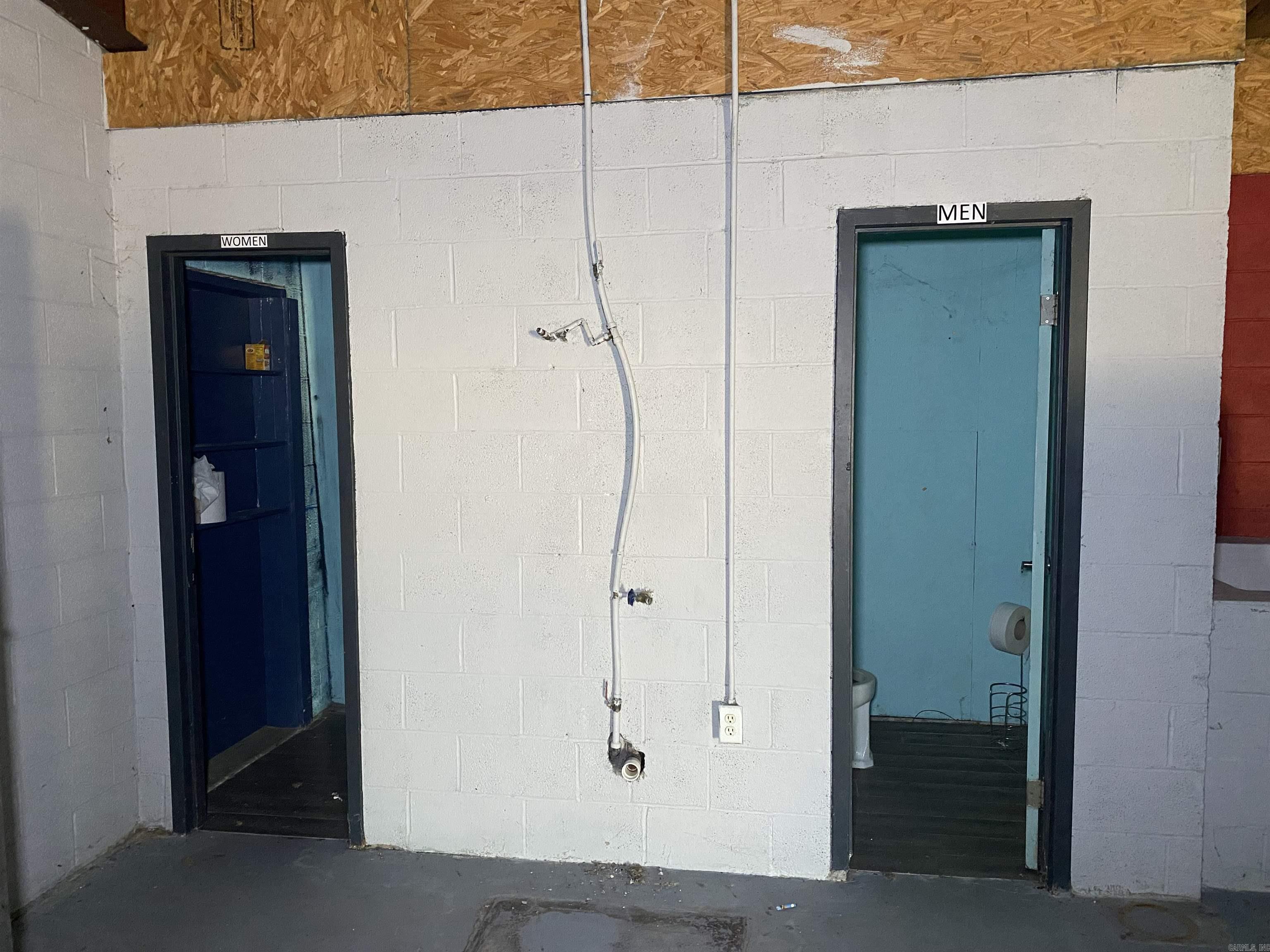 1001 W 1st Ave  Crossett, AR