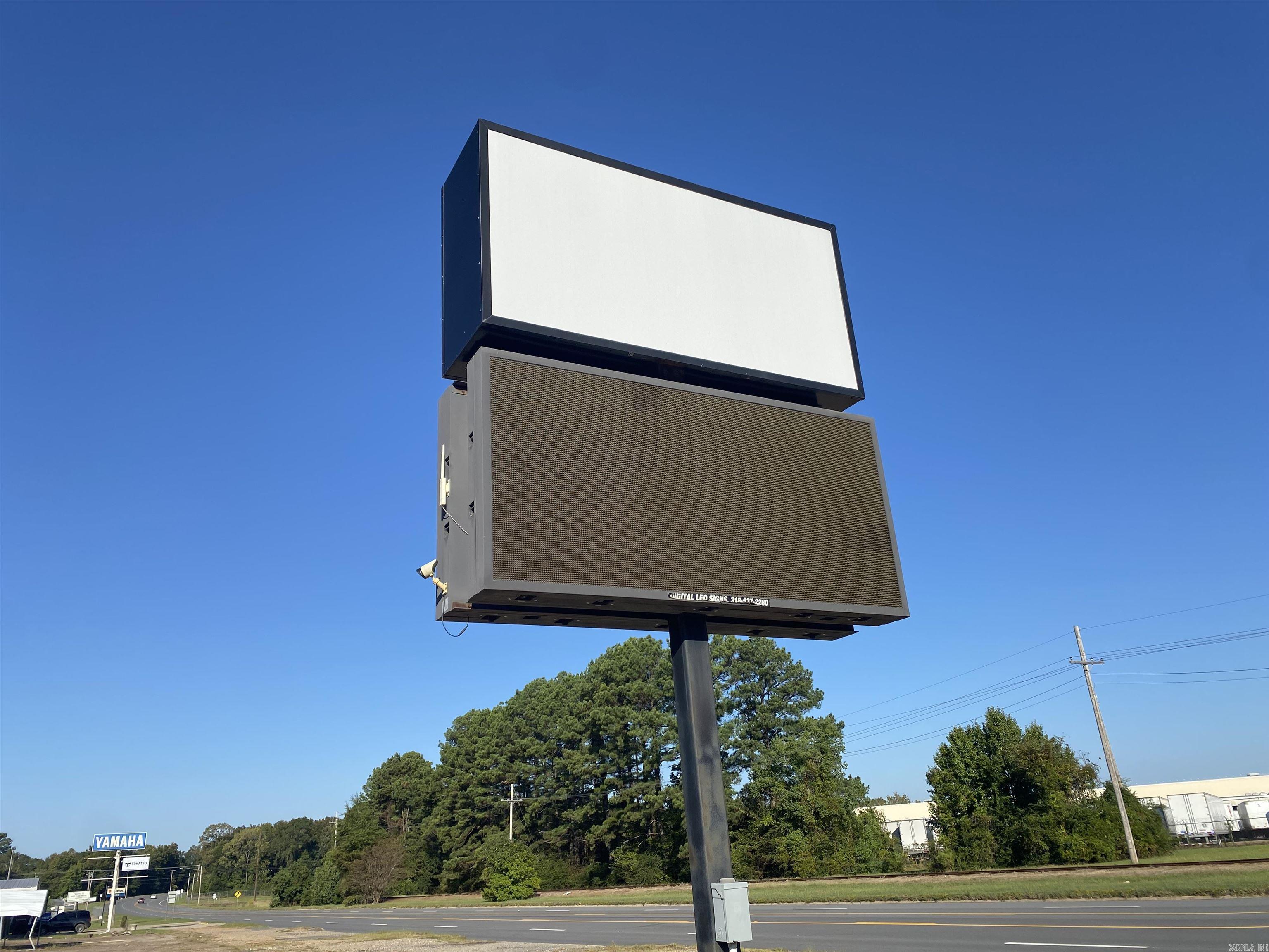 1001 W 1st Ave  Crossett, AR