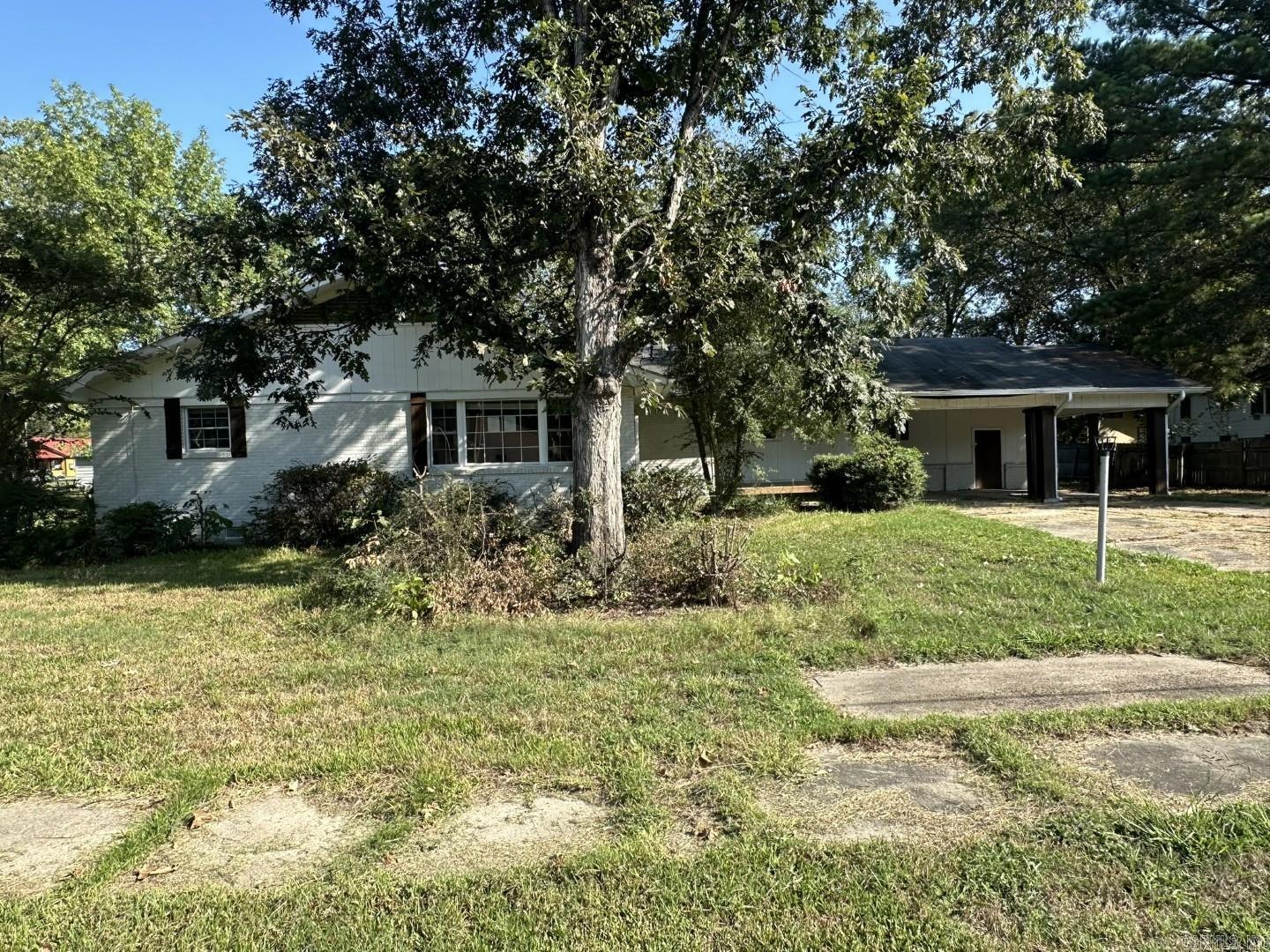 514 W Maxwell  DeWitt, AR