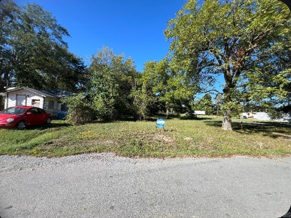 4003 W 3rd  Pine Bluff, AR