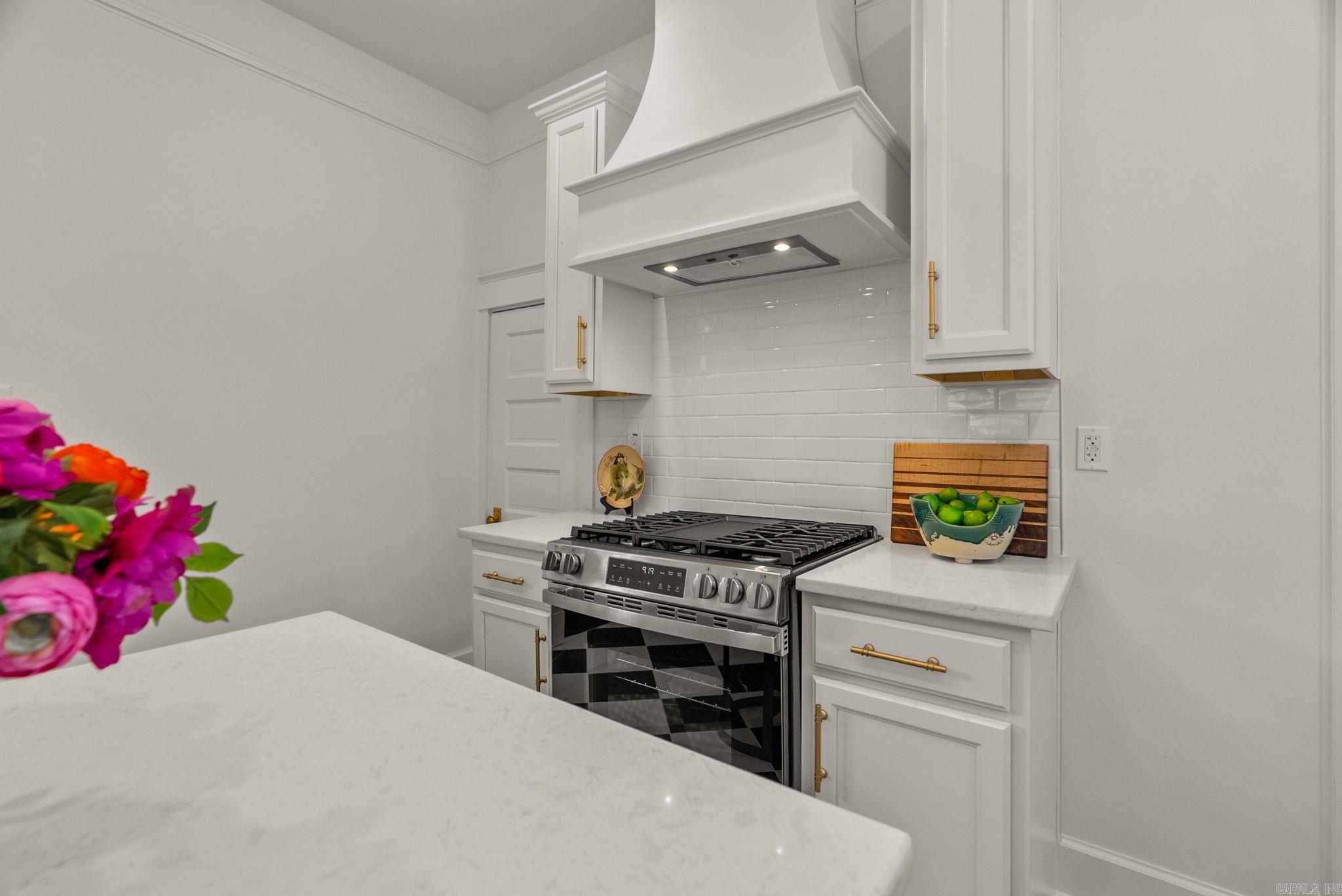 201 W Daisy L Gatson Bates Drive  Little Rock, AR